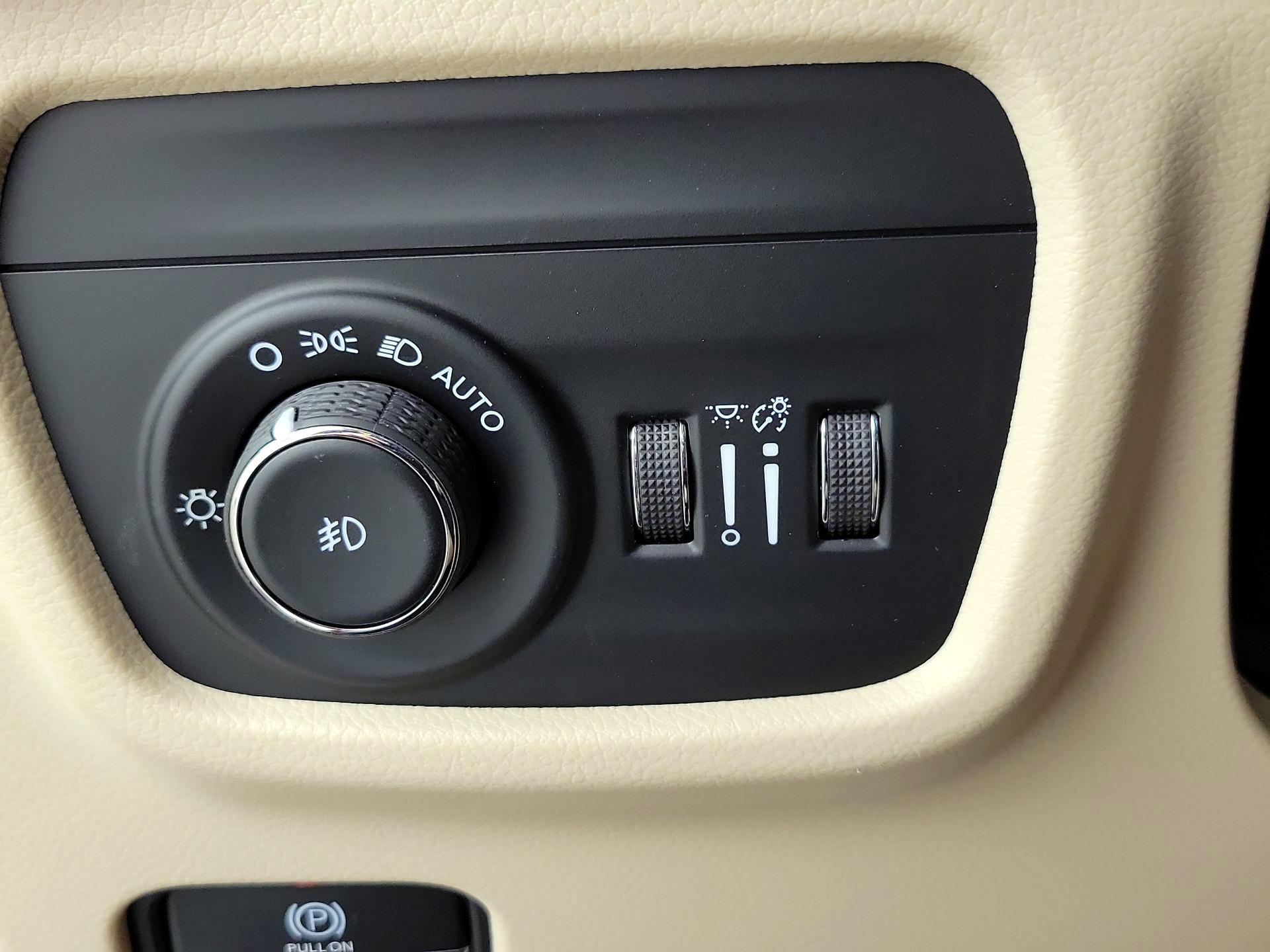 Thumbnail: 2021 Jeep Grand Cherokee L - 13