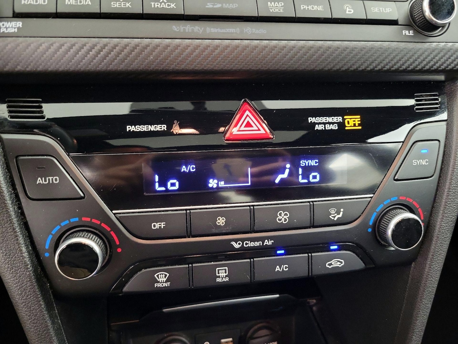 2017 Hyundai Elantra Sport - Photo 18
