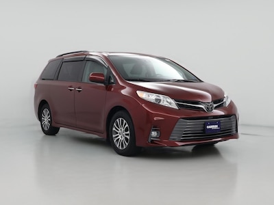 2020 Toyota Sienna XLE