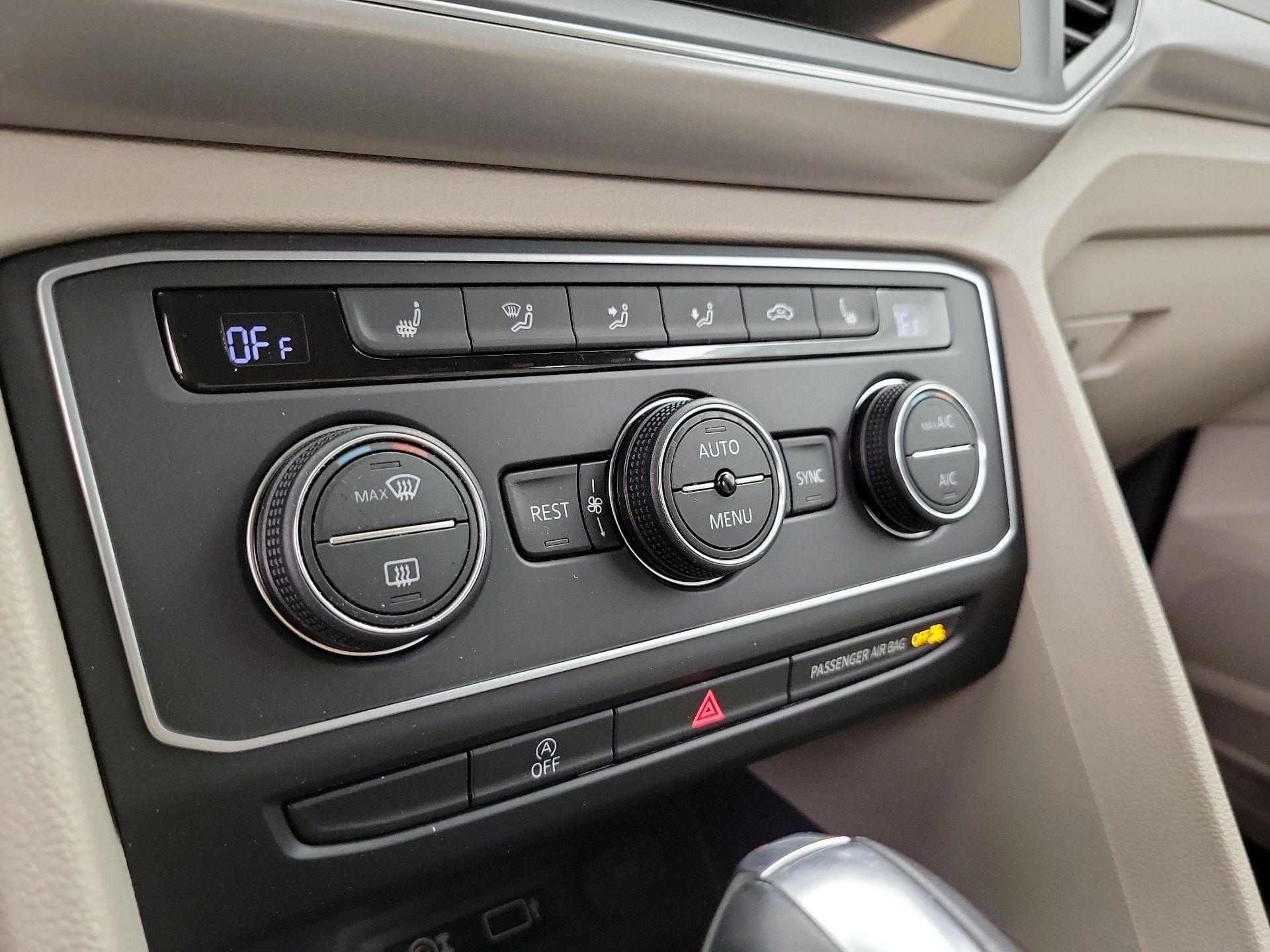 Thumbnail: 2018 Volkswagen Atlas - 16