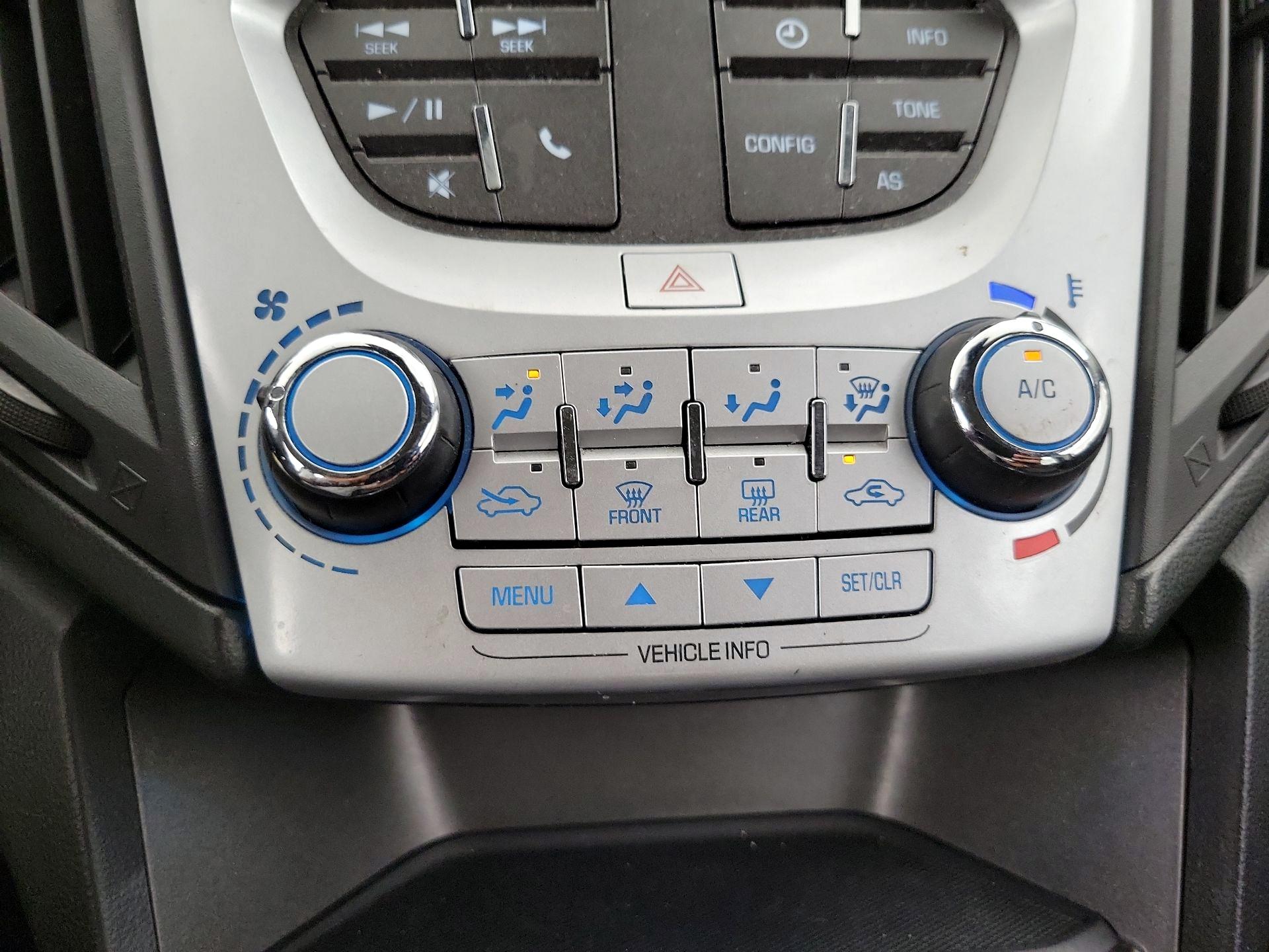 Thumbnail: 2016 Chevrolet Equinox - 15