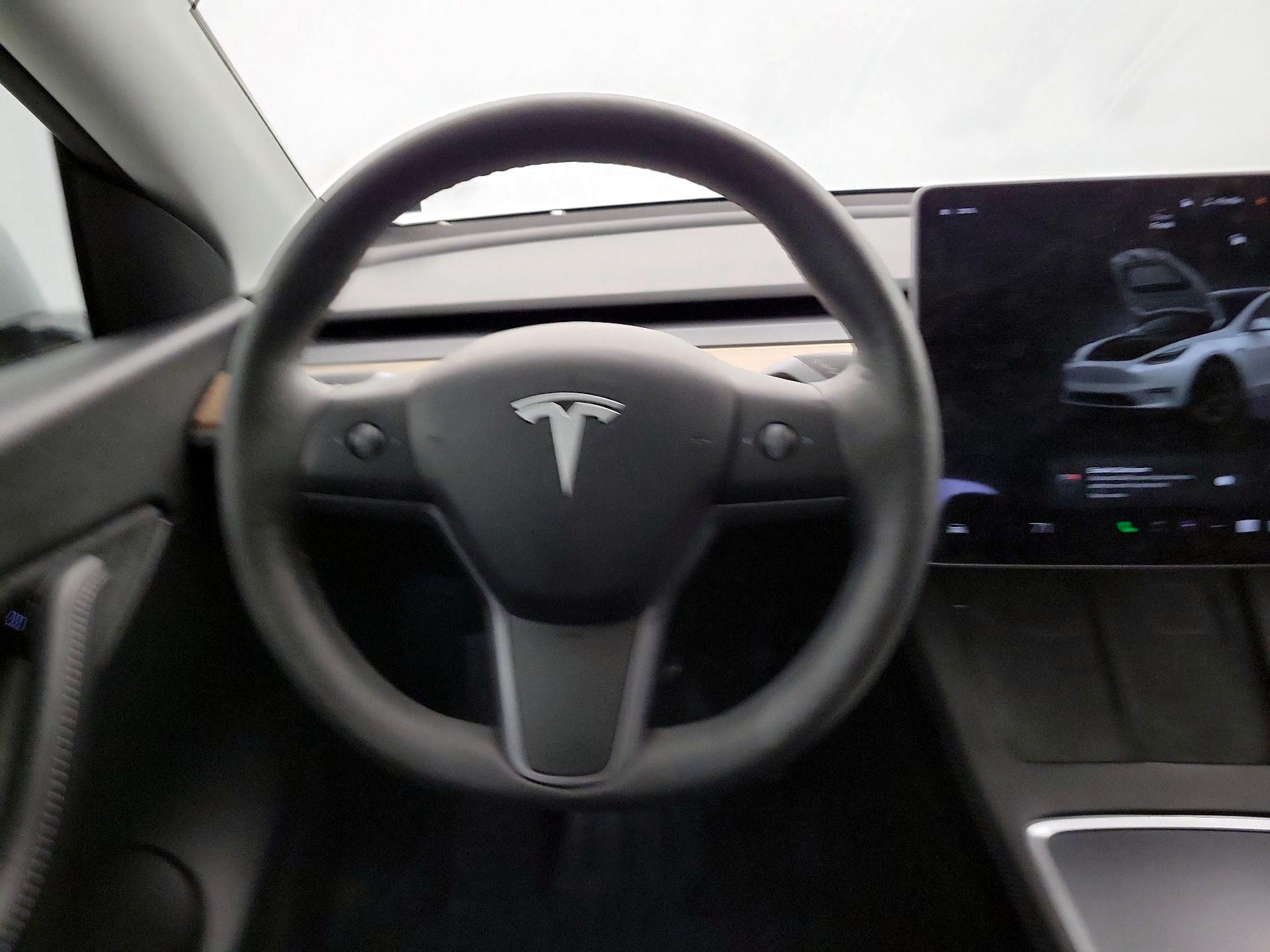 Thumbnail: 2022 Tesla Model Y - 10