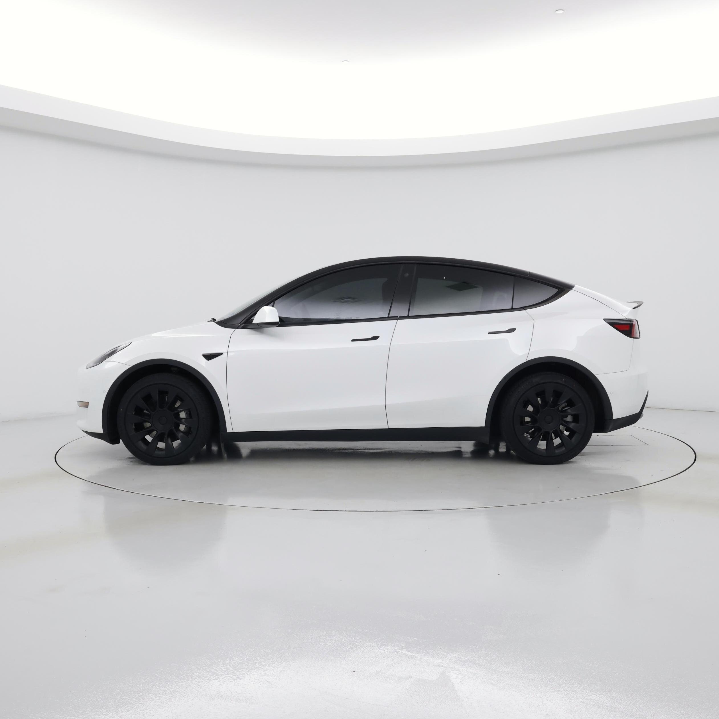 Thumbnail: 2022 Tesla Model Y - 3