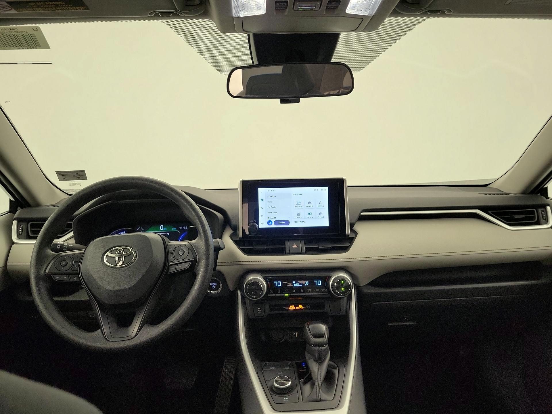 Thumbnail: 2025 Toyota RAV4 - 9