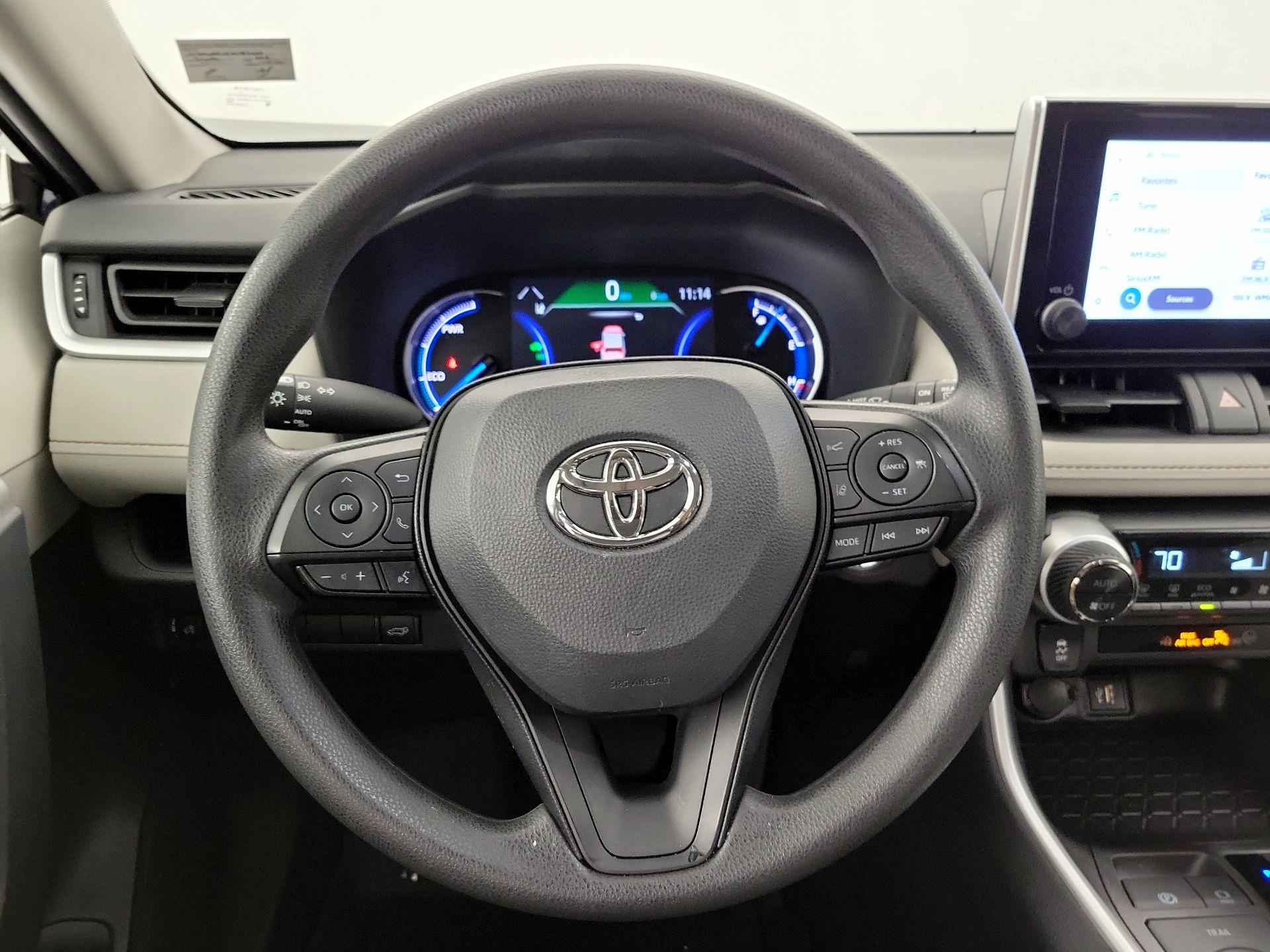 Thumbnail: 2025 Toyota RAV4 - 10