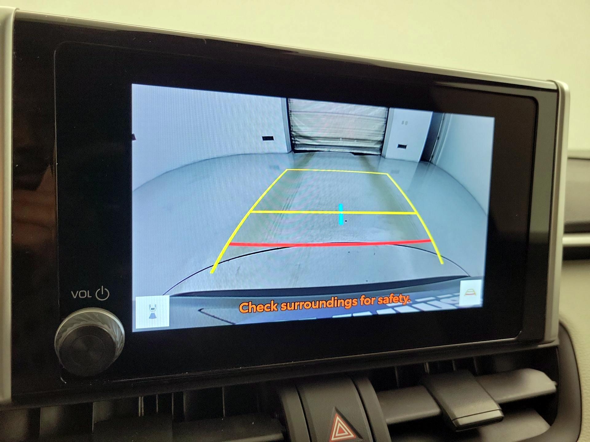 Thumbnail: 2025 Toyota RAV4 - 15