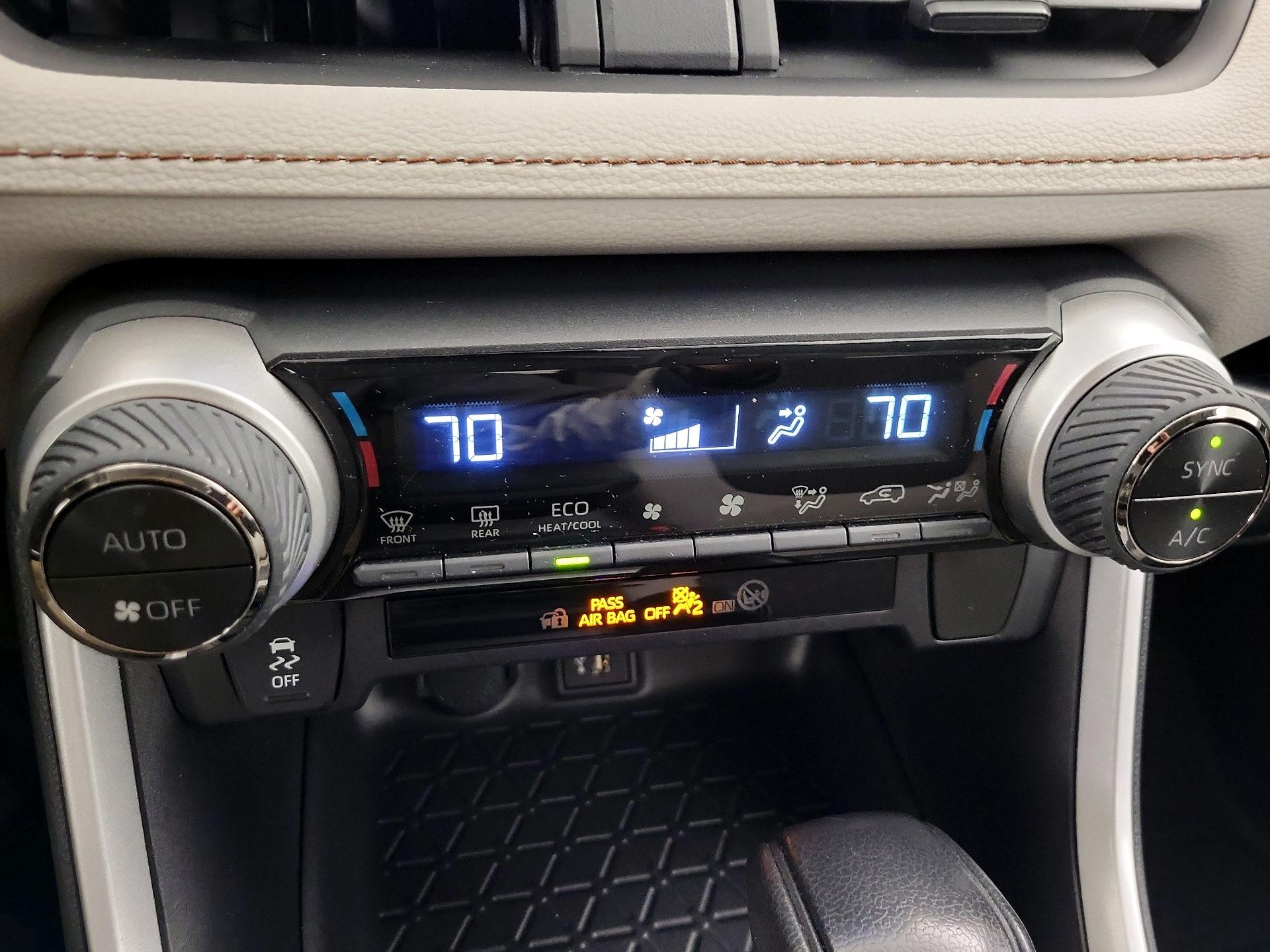 Thumbnail: 2025 Toyota RAV4 - 17