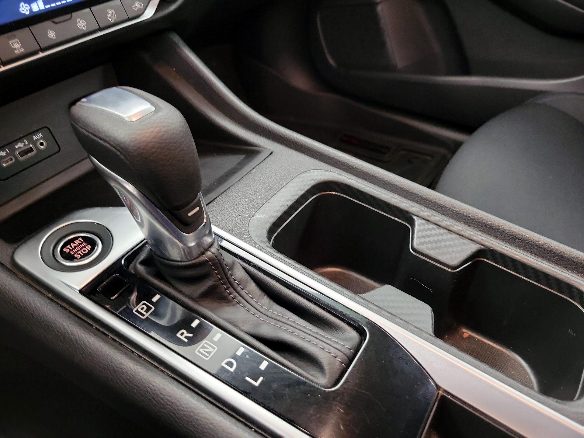 Thumbnail: 2023 Nissan Sentra - 17