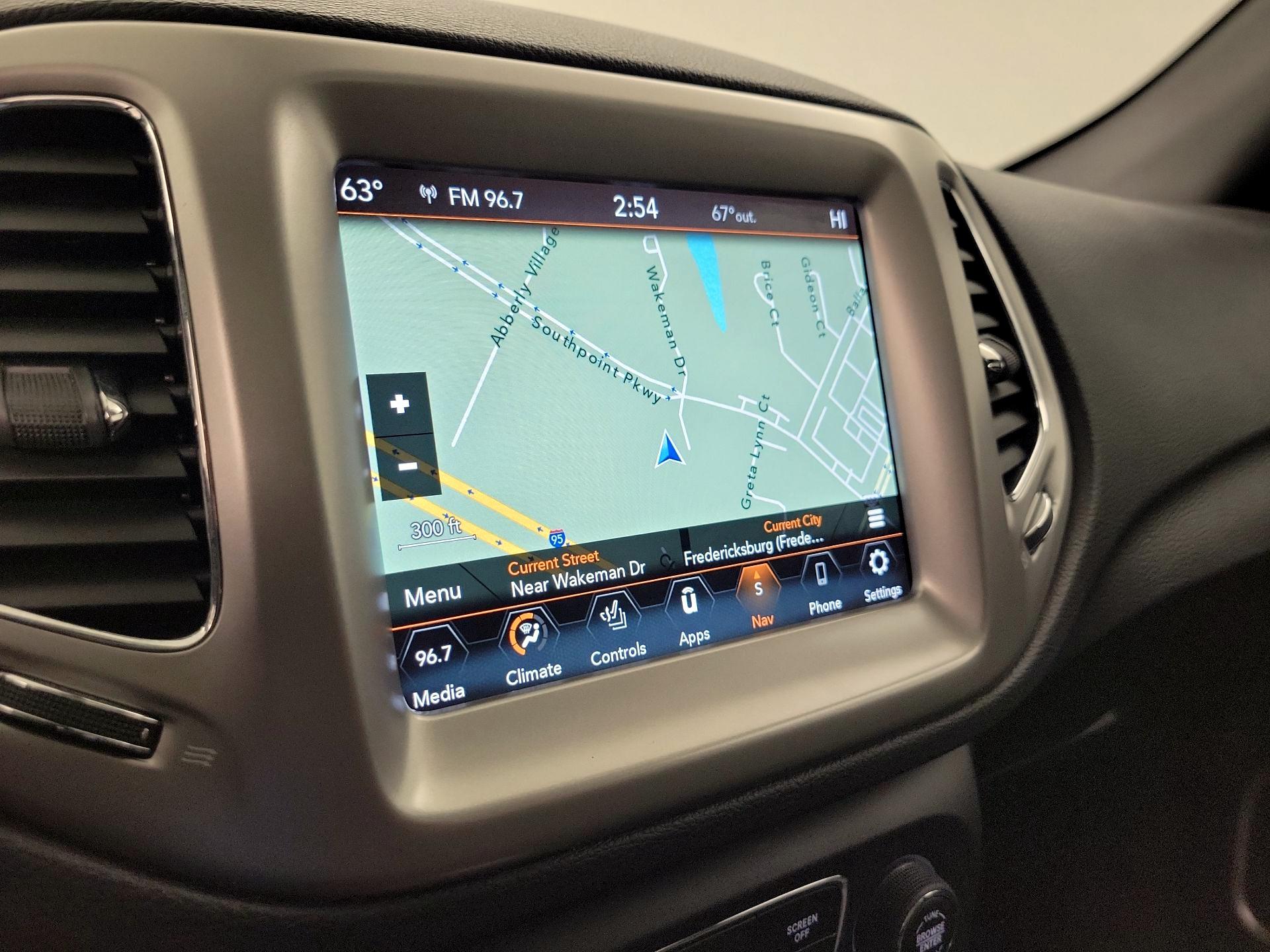 Thumbnail: 2020 Jeep Compass - 14