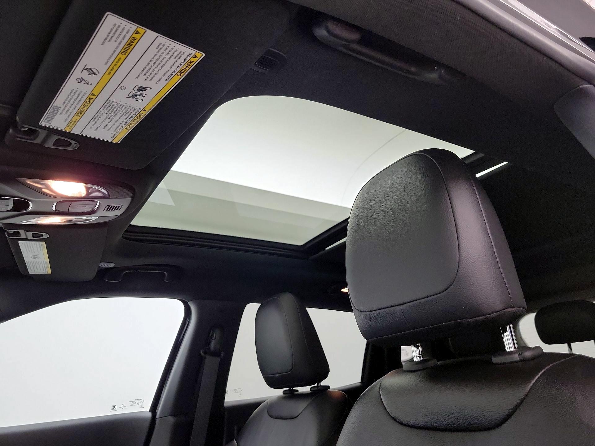 Thumbnail: 2020 Jeep Compass - 20