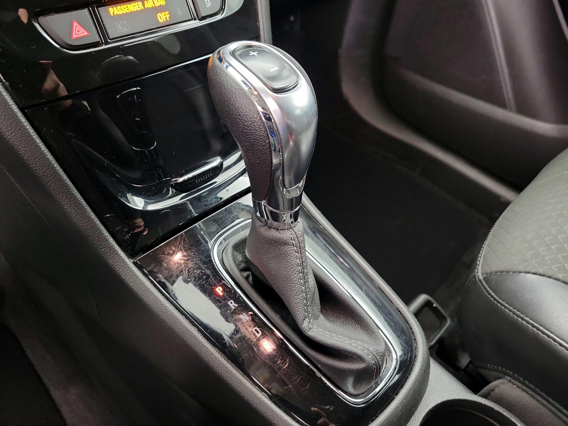 Thumbnail: 2018 Buick Encore - 17