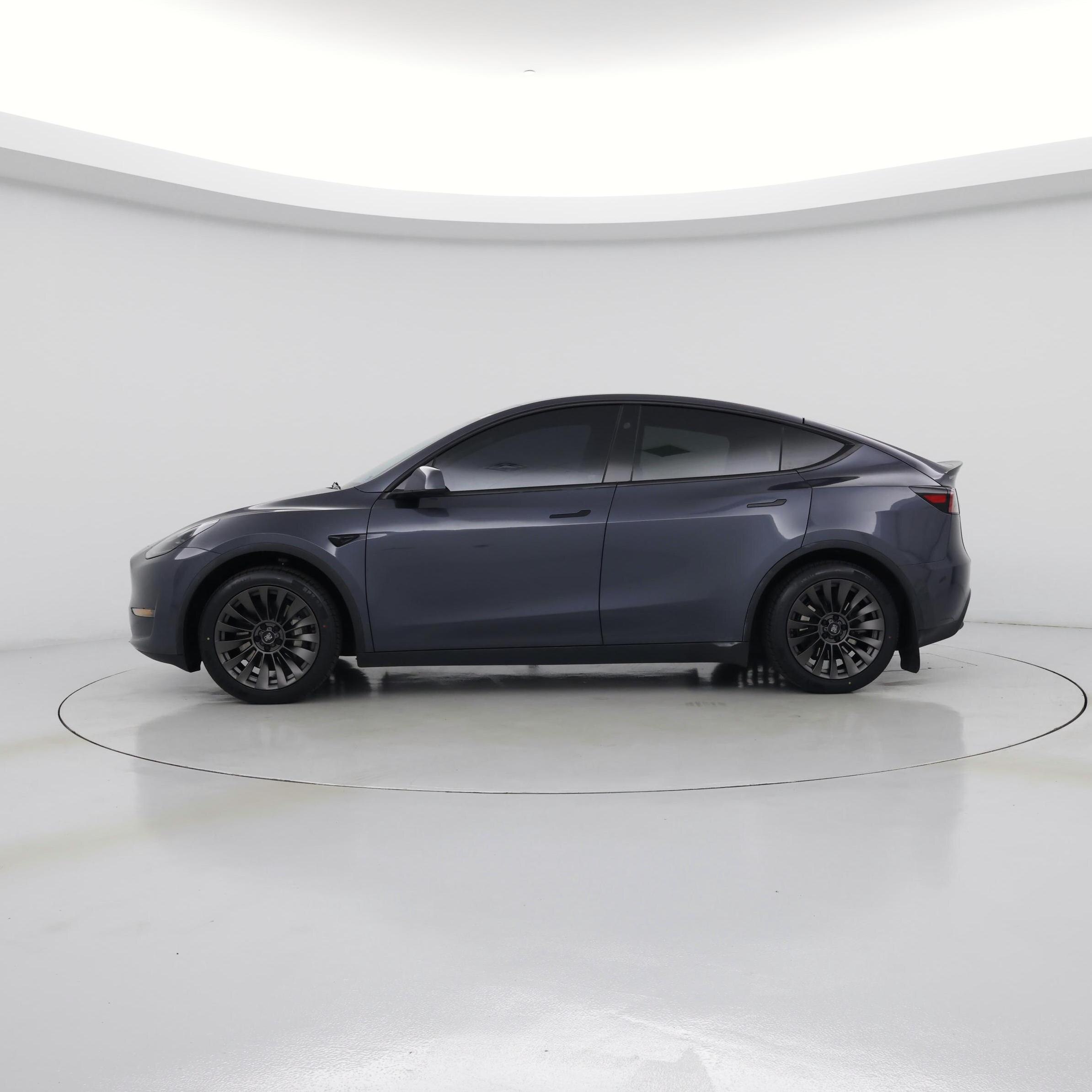 Thumbnail: 2023 Tesla Model Y - 3