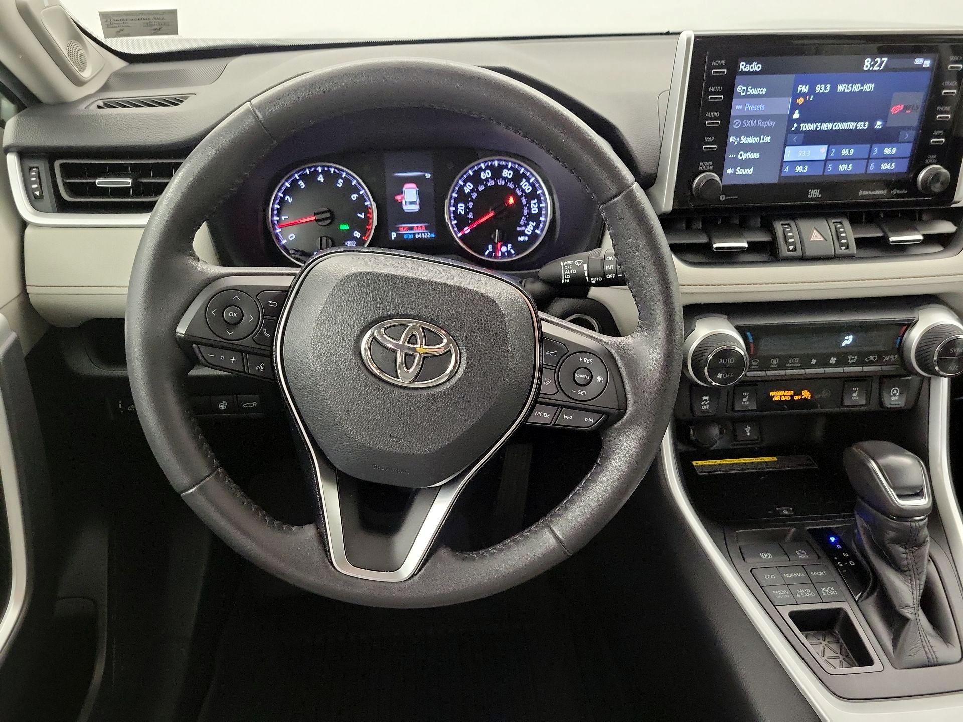 Thumbnail: 2021 Toyota RAV4 - 10