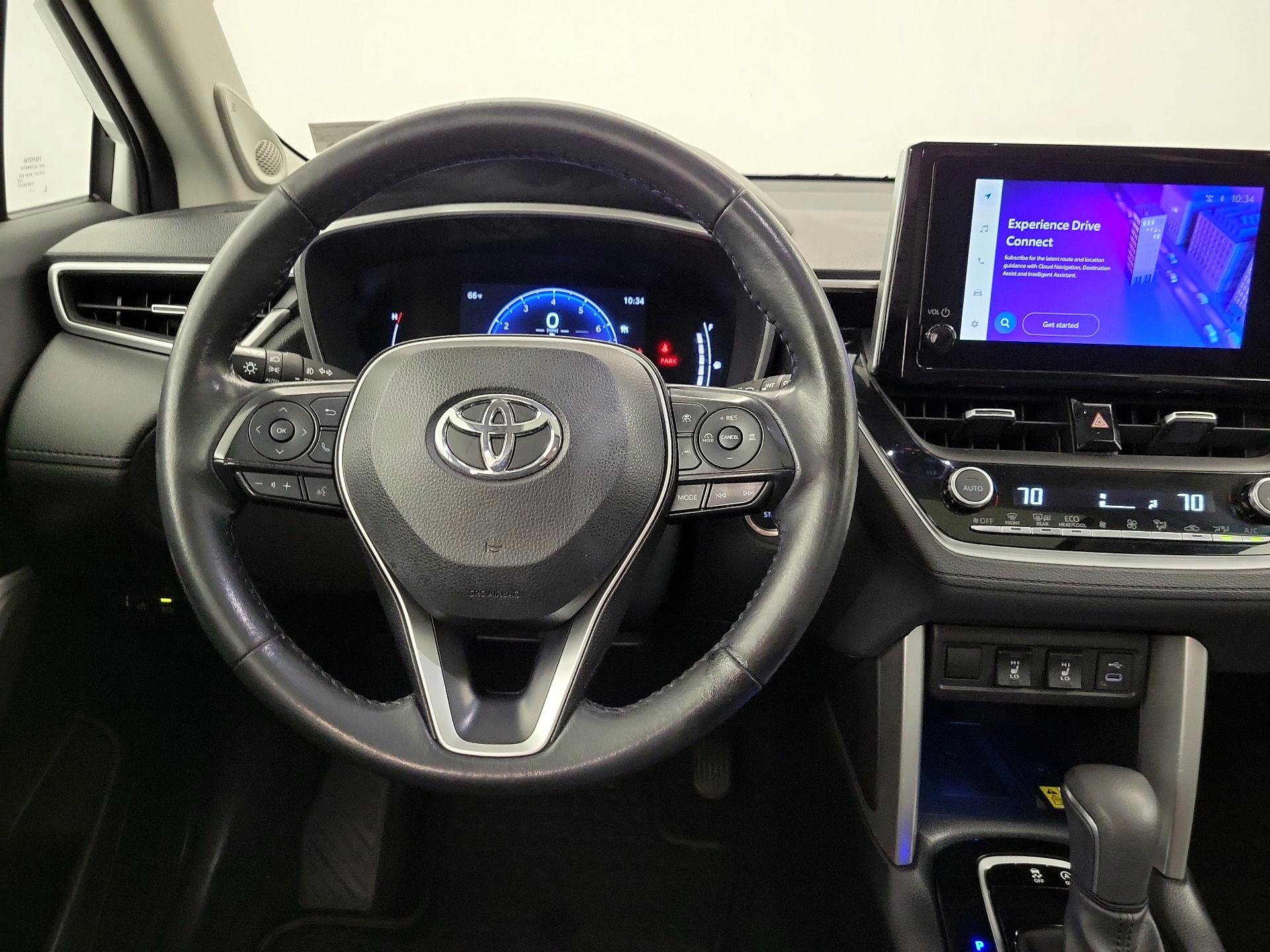 Thumbnail: 2023 Toyota Corolla Cross - 10