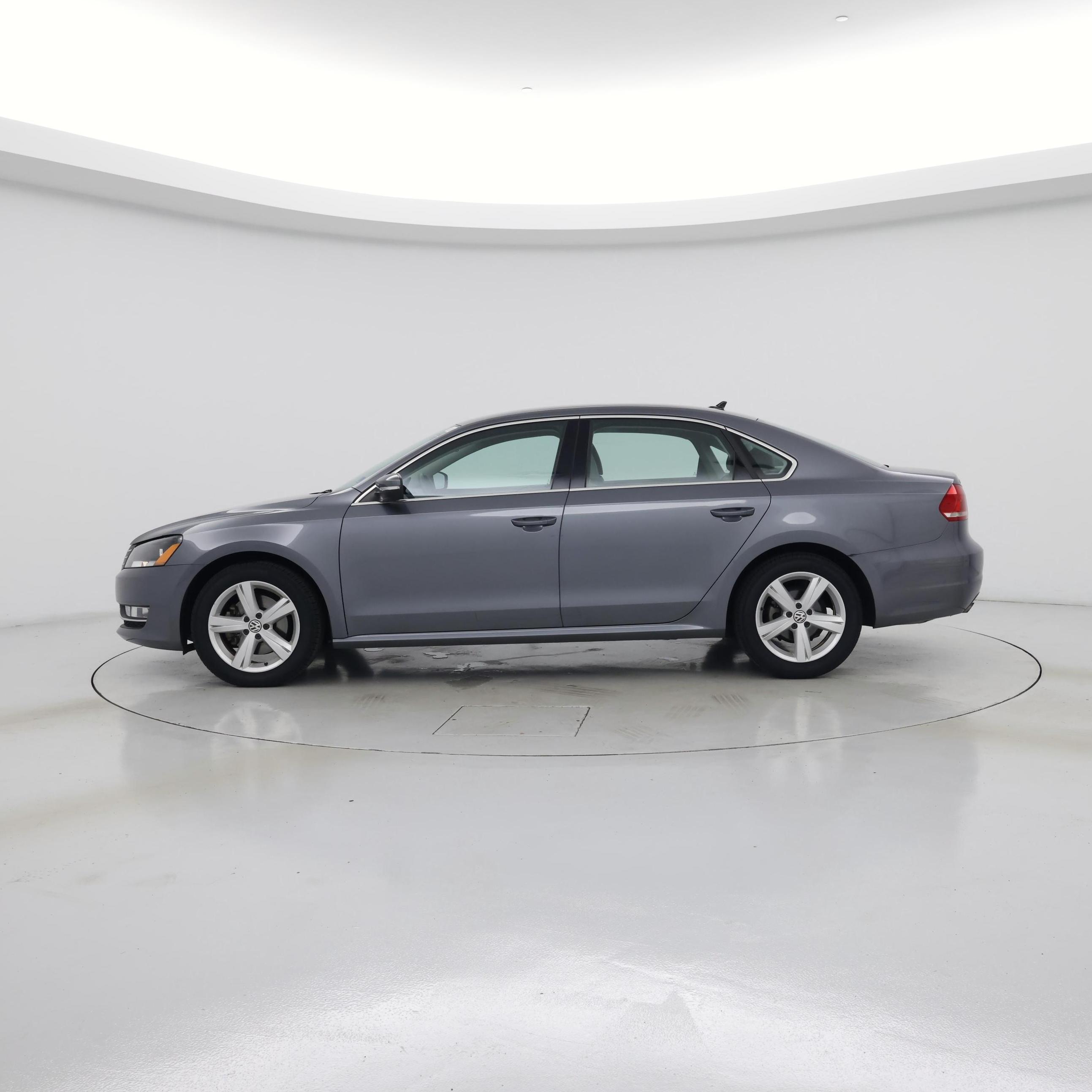 Thumbnail: 2015 Volkswagen Passat - 3