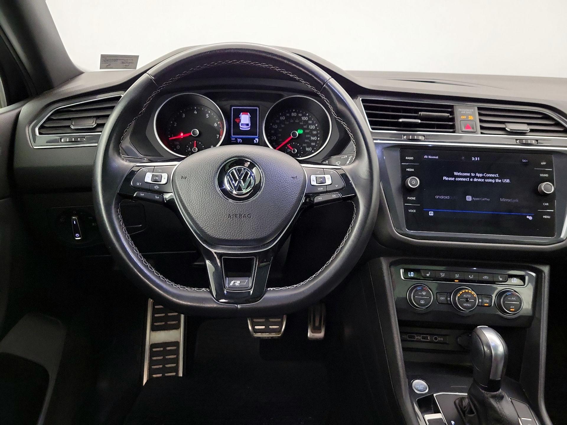 Thumbnail: 2020 Volkswagen Tiguan - 10