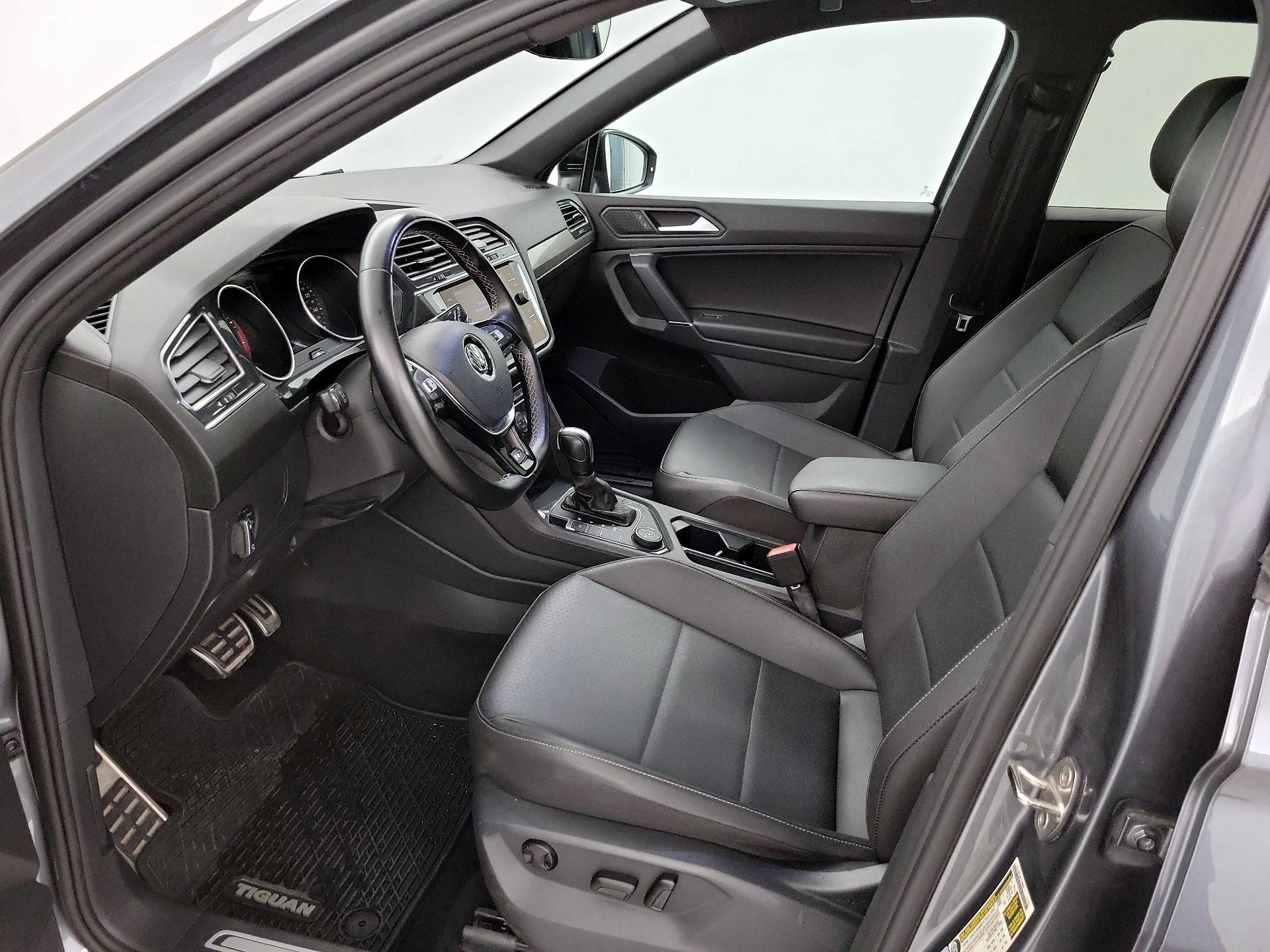 Thumbnail: 2020 Volkswagen Tiguan - 11