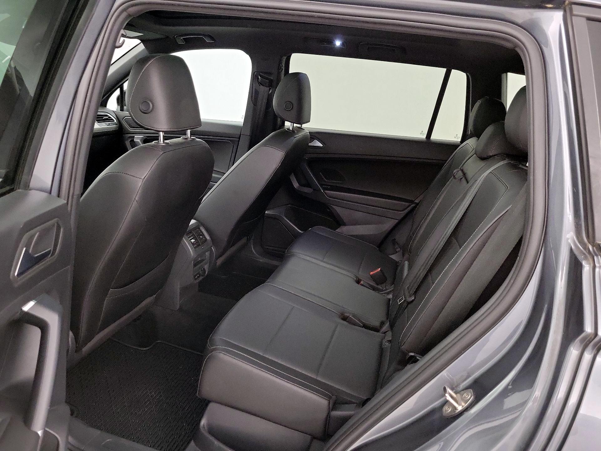 Thumbnail: 2020 Volkswagen Tiguan - 20