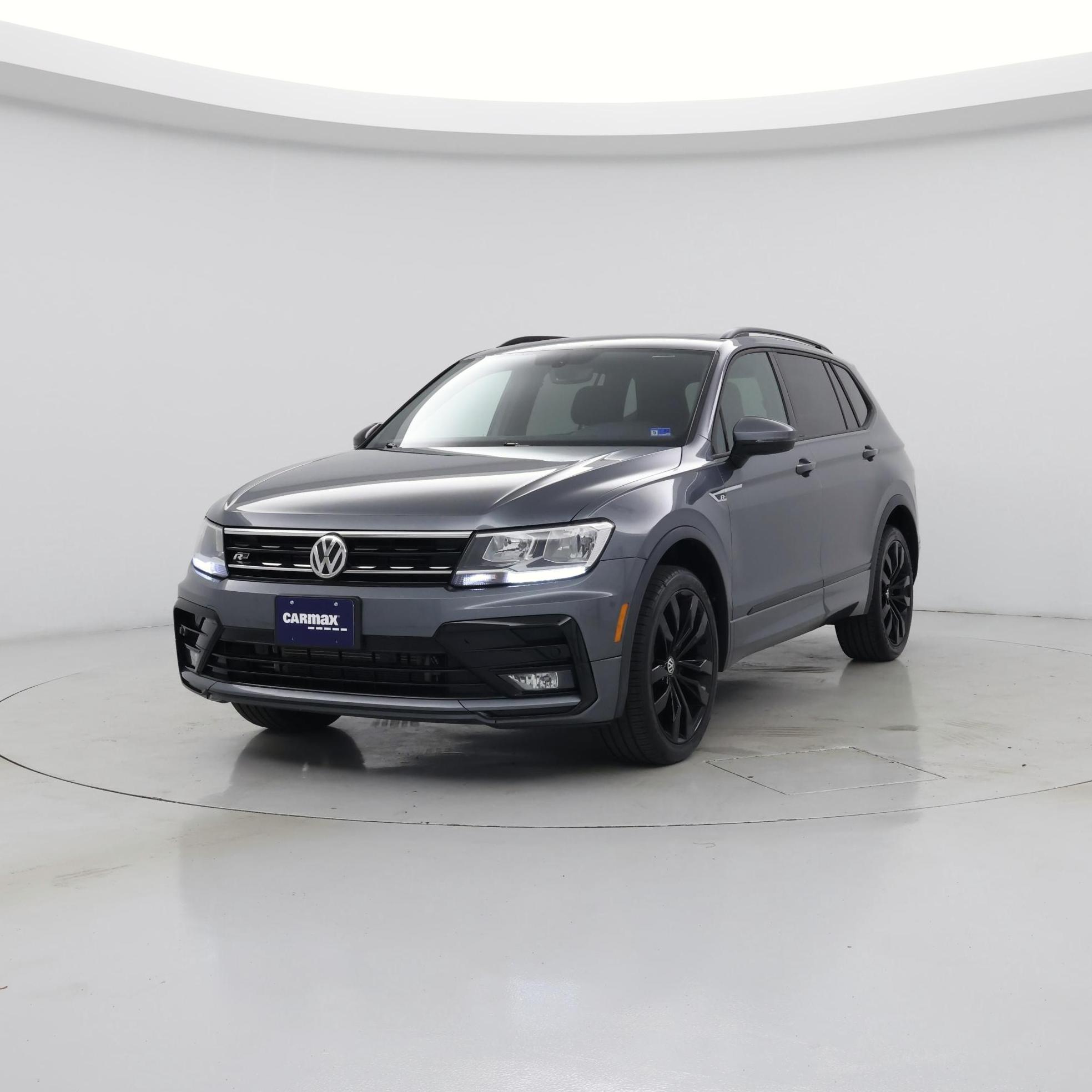 Thumbnail: 2020 Volkswagen Tiguan - 4