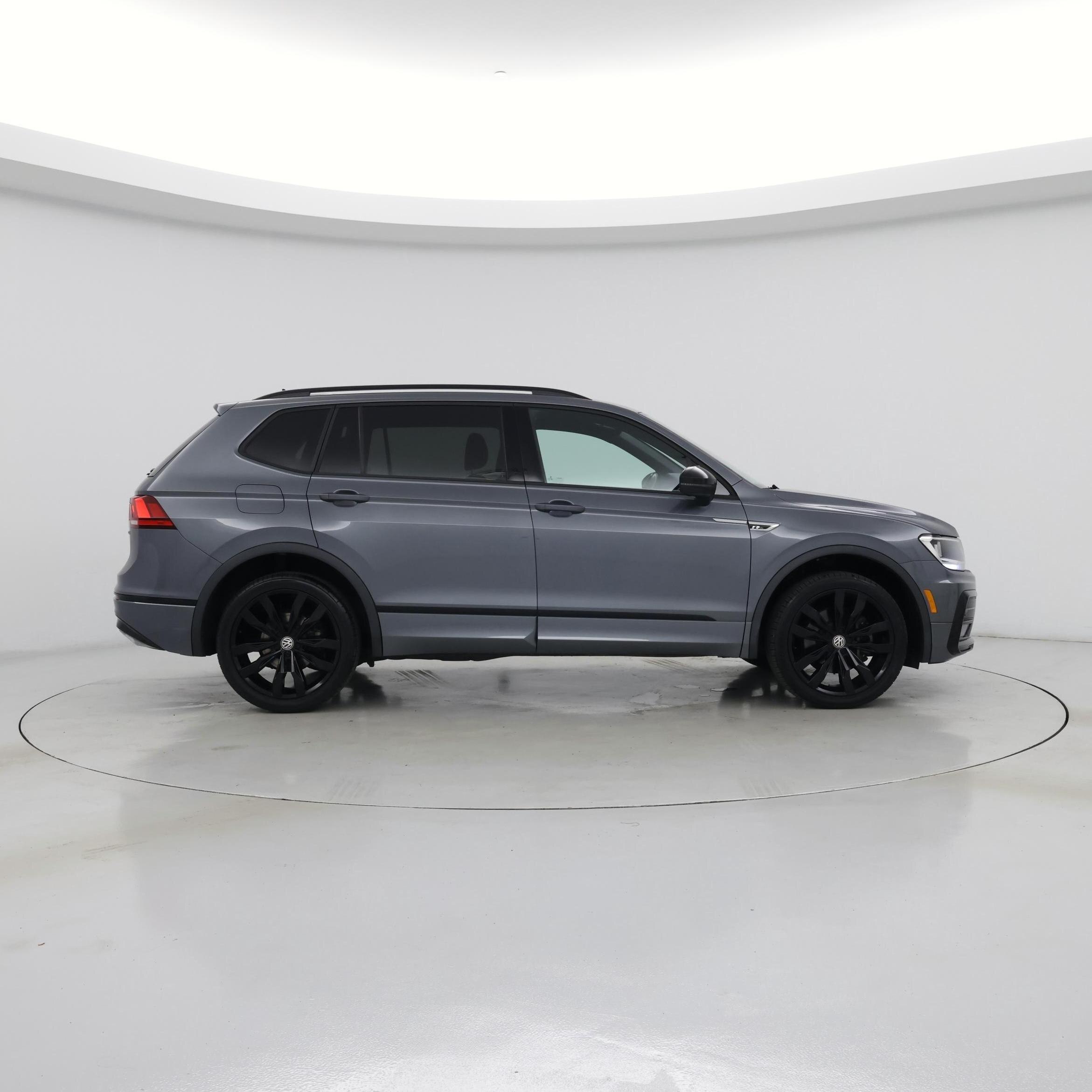 Thumbnail: 2020 Volkswagen Tiguan - 7