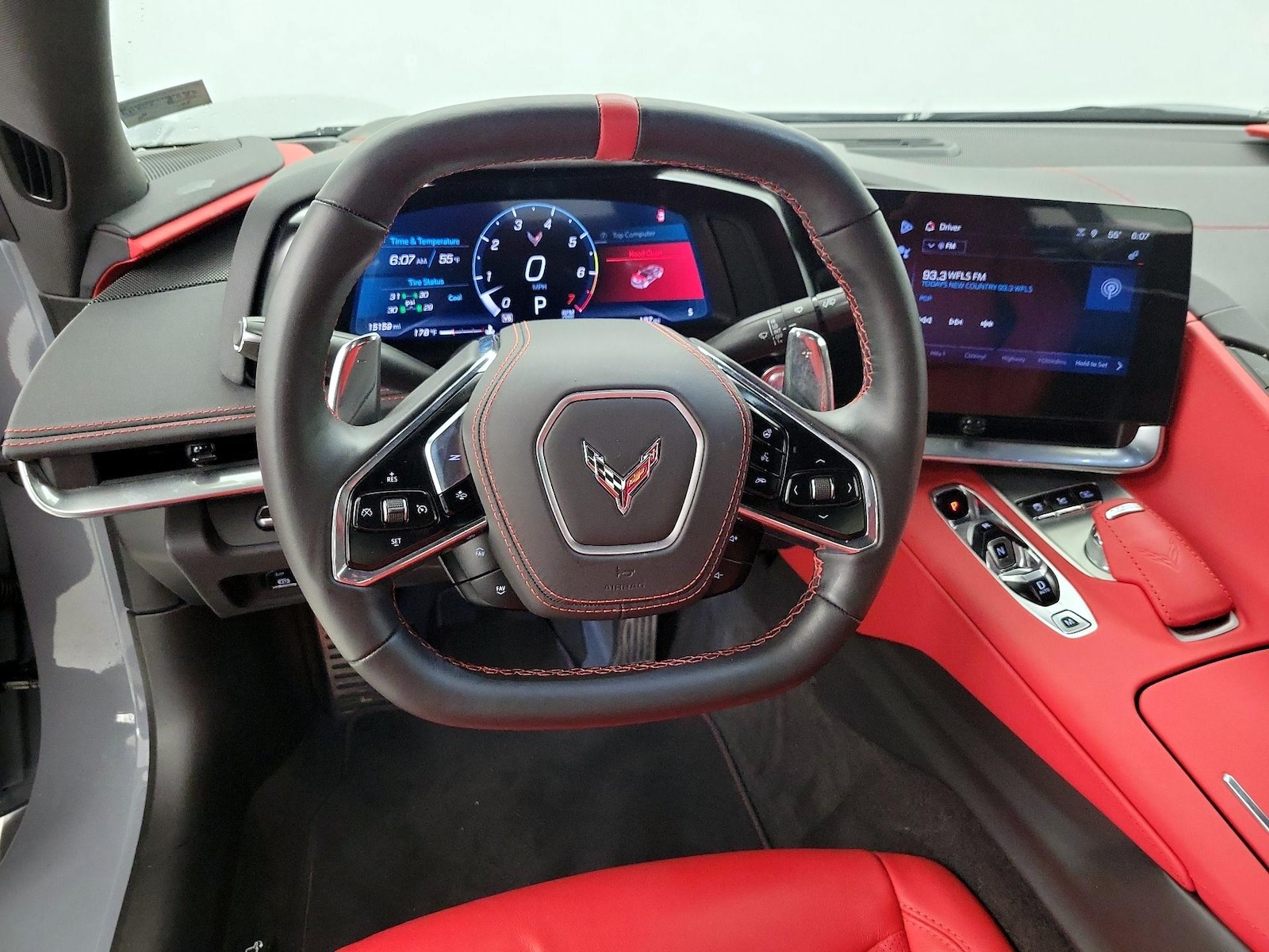 2025 Chevrolet Corvette 2LT - Photo 11