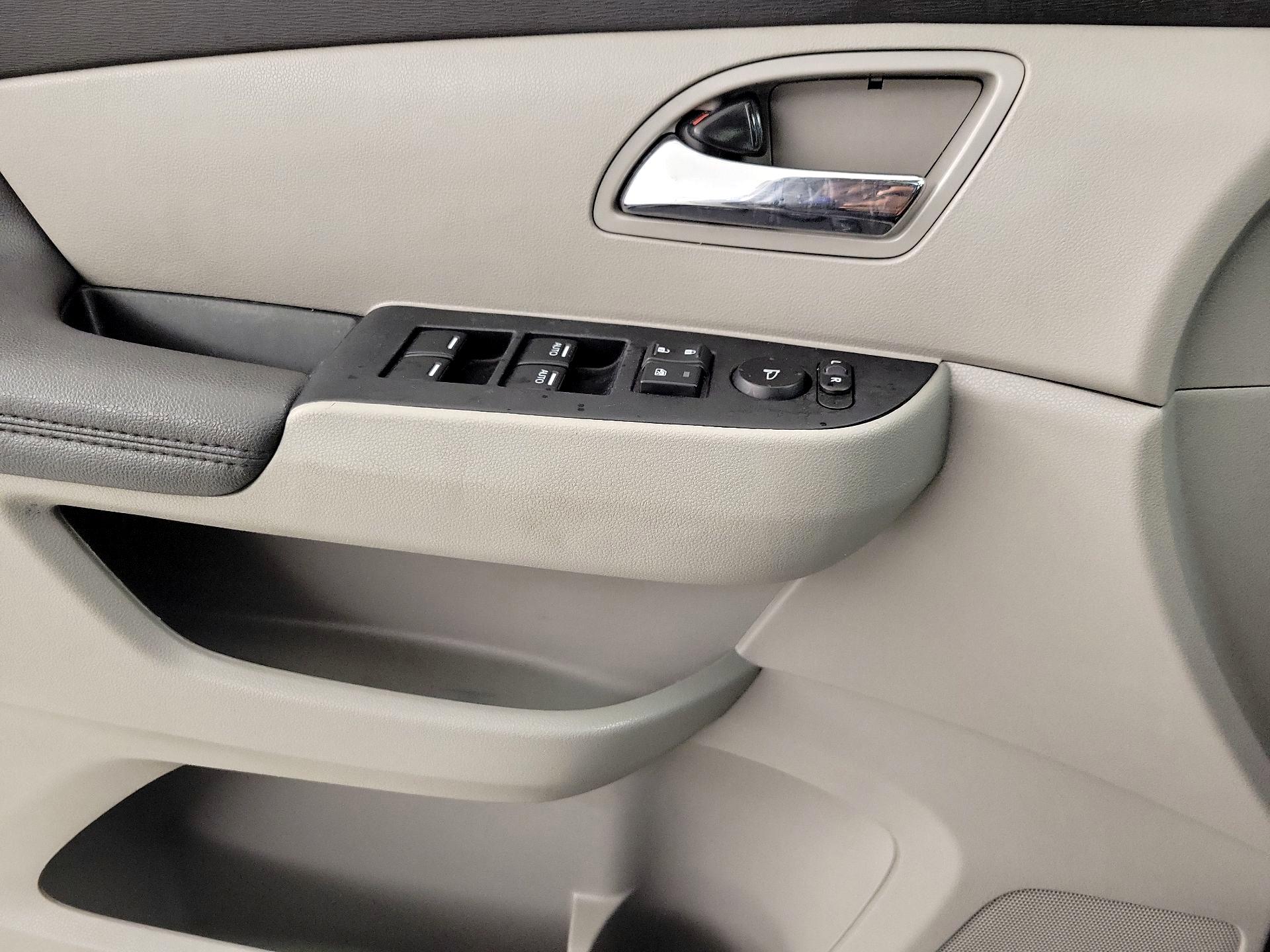 Thumbnail: 2016 Honda Odyssey - 12