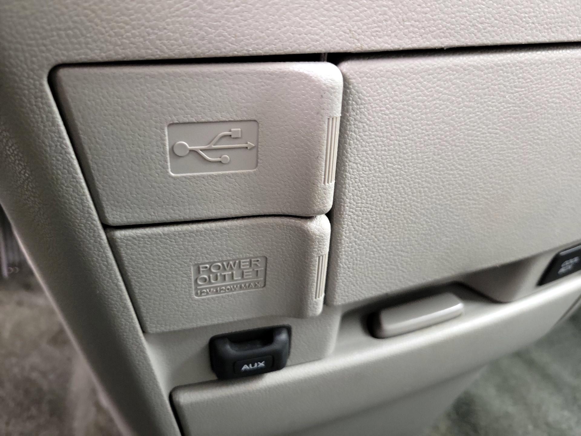 Thumbnail: 2016 Honda Odyssey - 18
