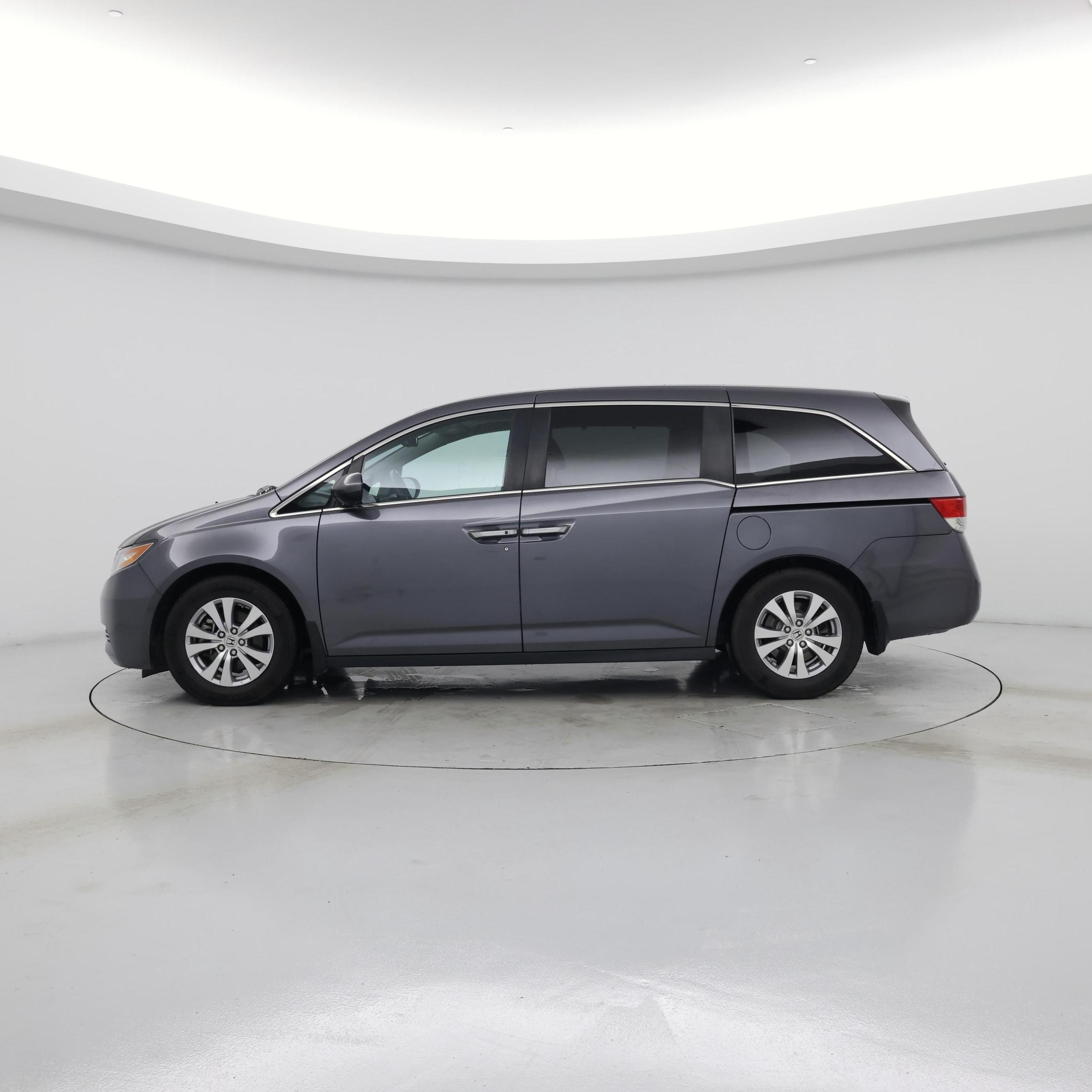 Thumbnail: 2016 Honda Odyssey - 3
