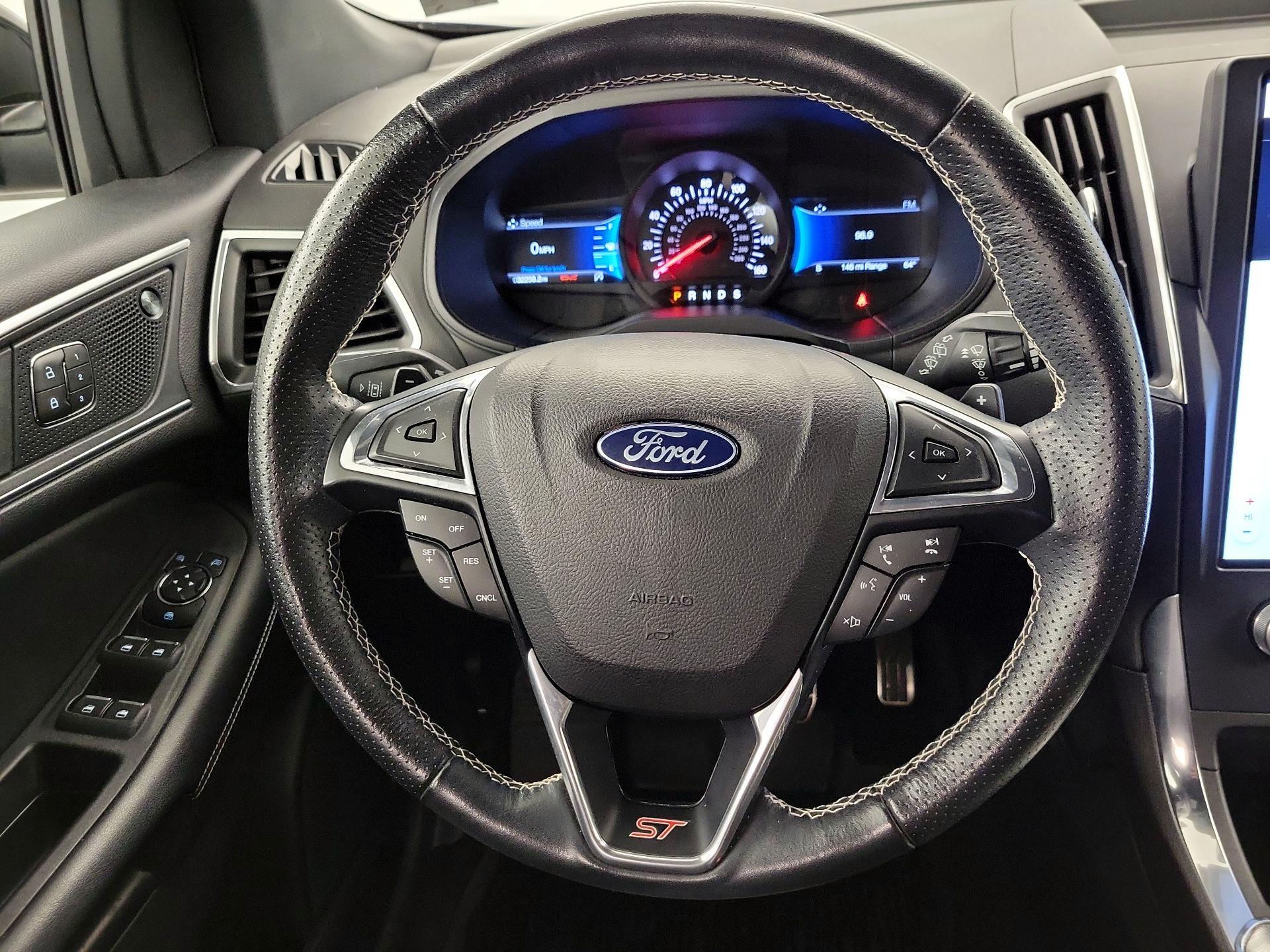 Thumbnail: 2022 Ford Edge - 10