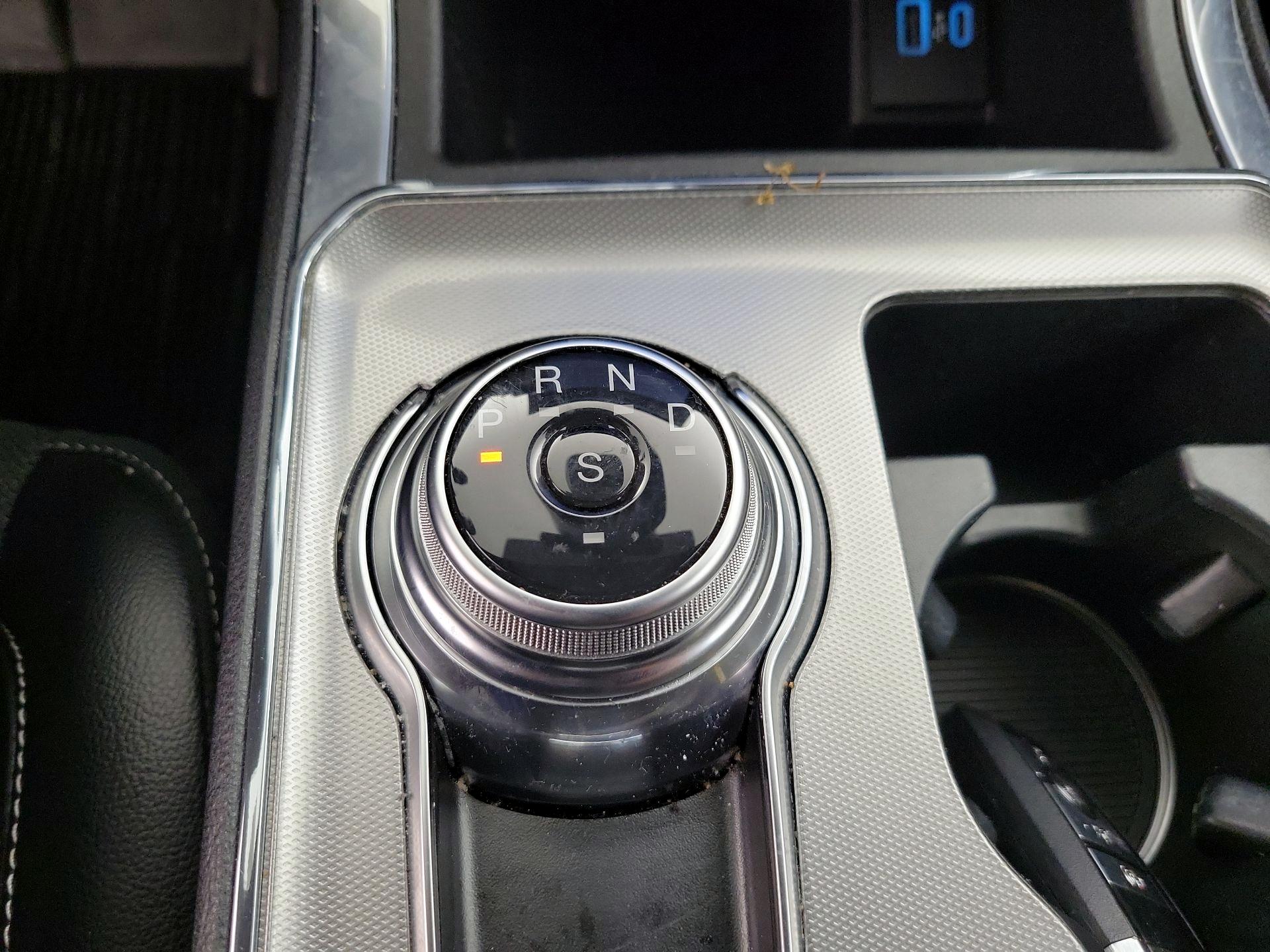 Thumbnail: 2022 Ford Edge - 17