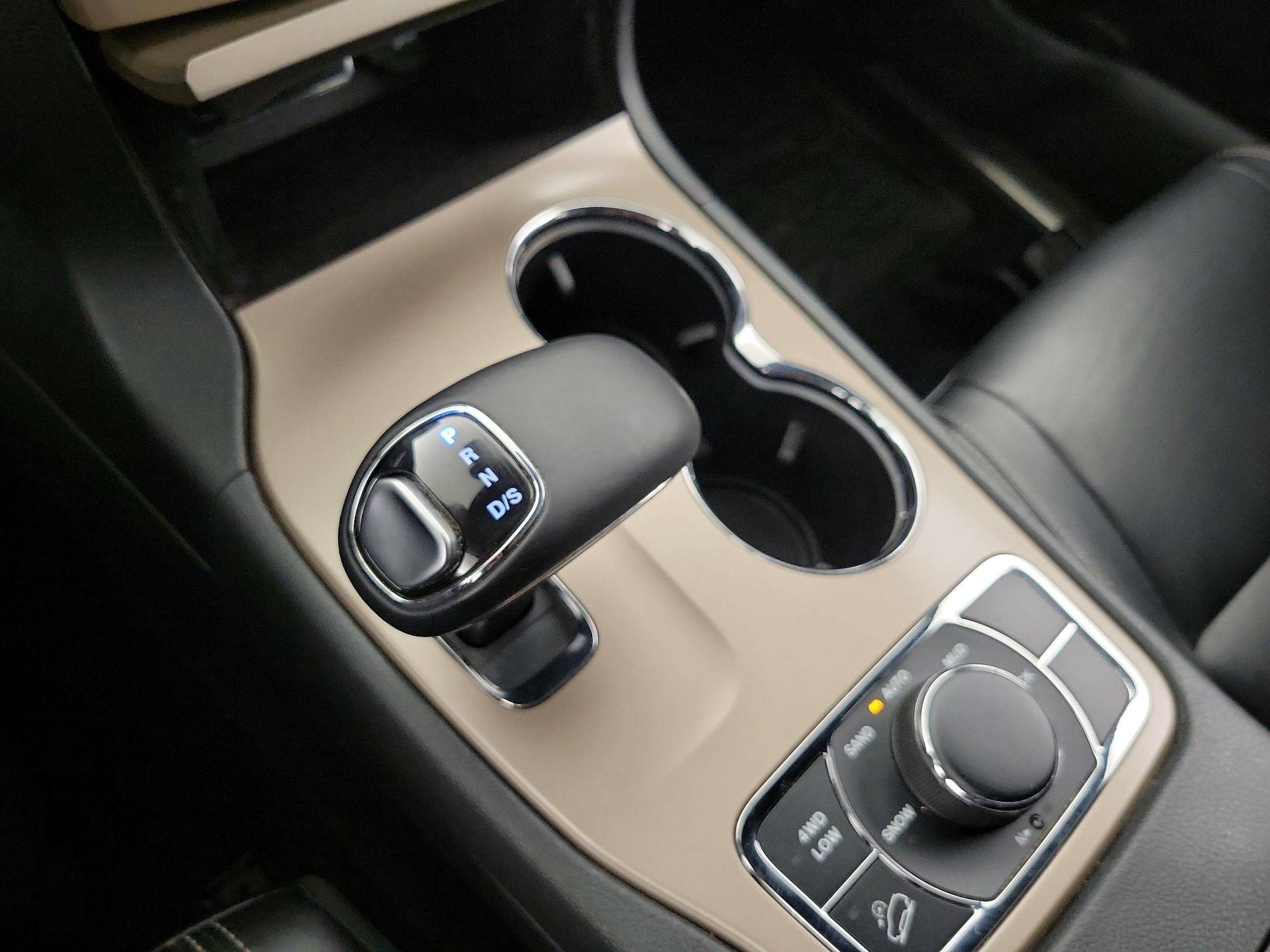 Thumbnail: 2014 Jeep Grand Cherokee - 18