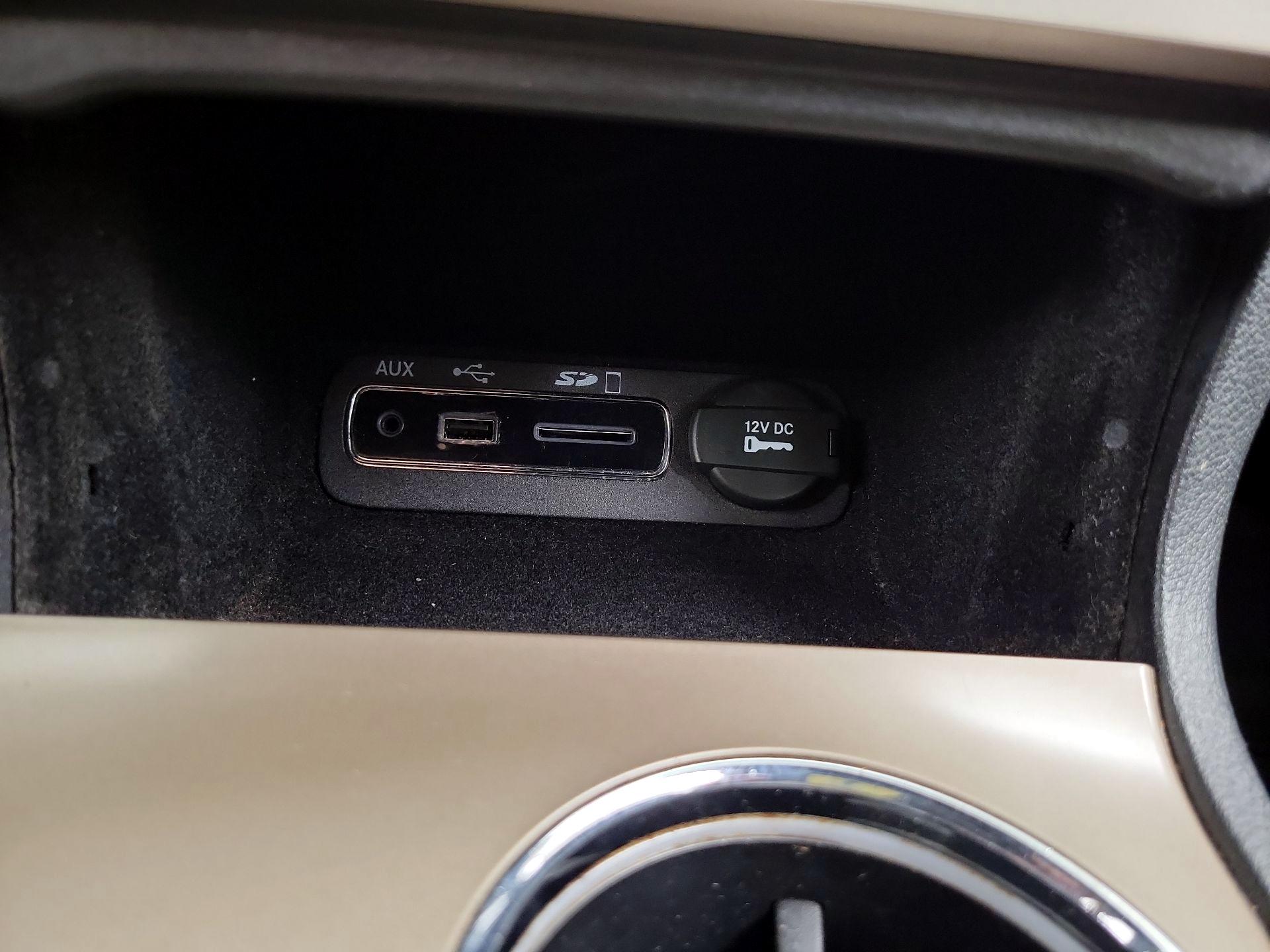 Thumbnail: 2014 Jeep Grand Cherokee - 19