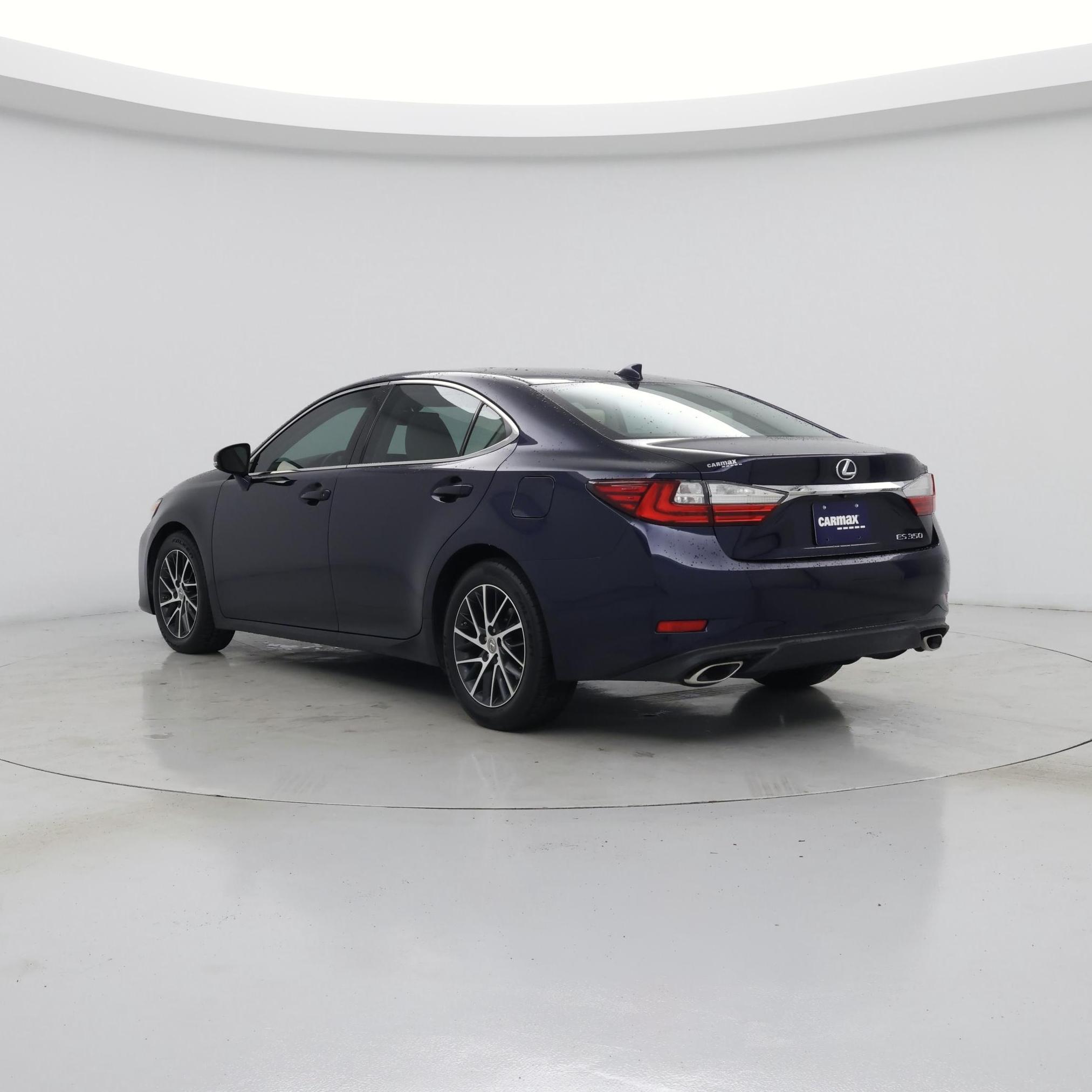 Thumbnail: 2016 Lexus ES - 2