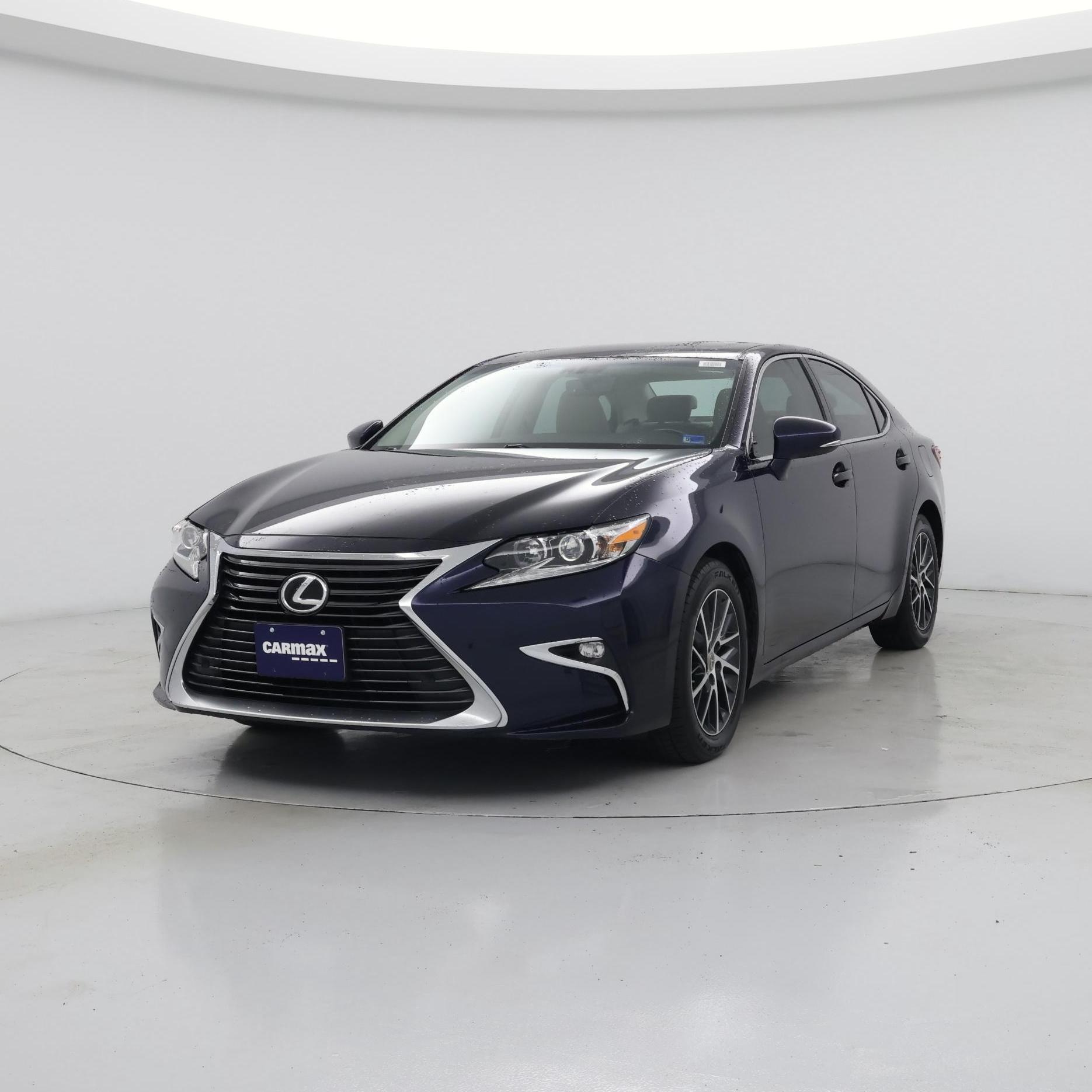 Thumbnail: 2016 Lexus ES - 4