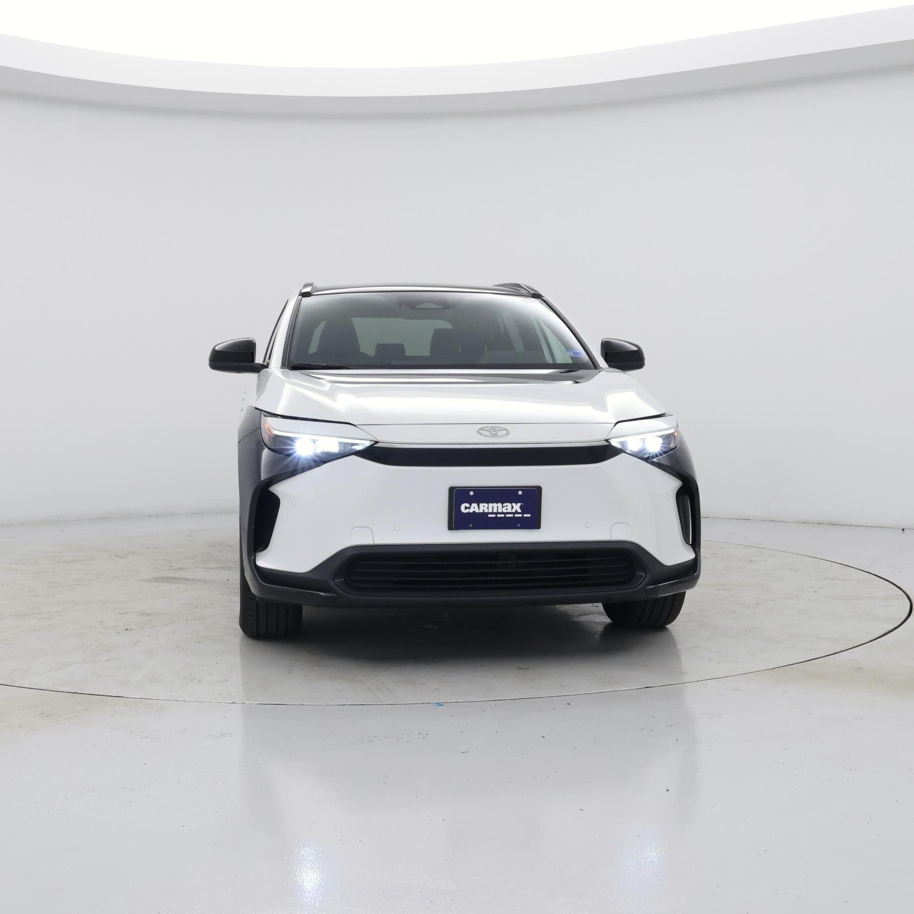 Thumbnail: 2024 Toyota bZ4X - 5