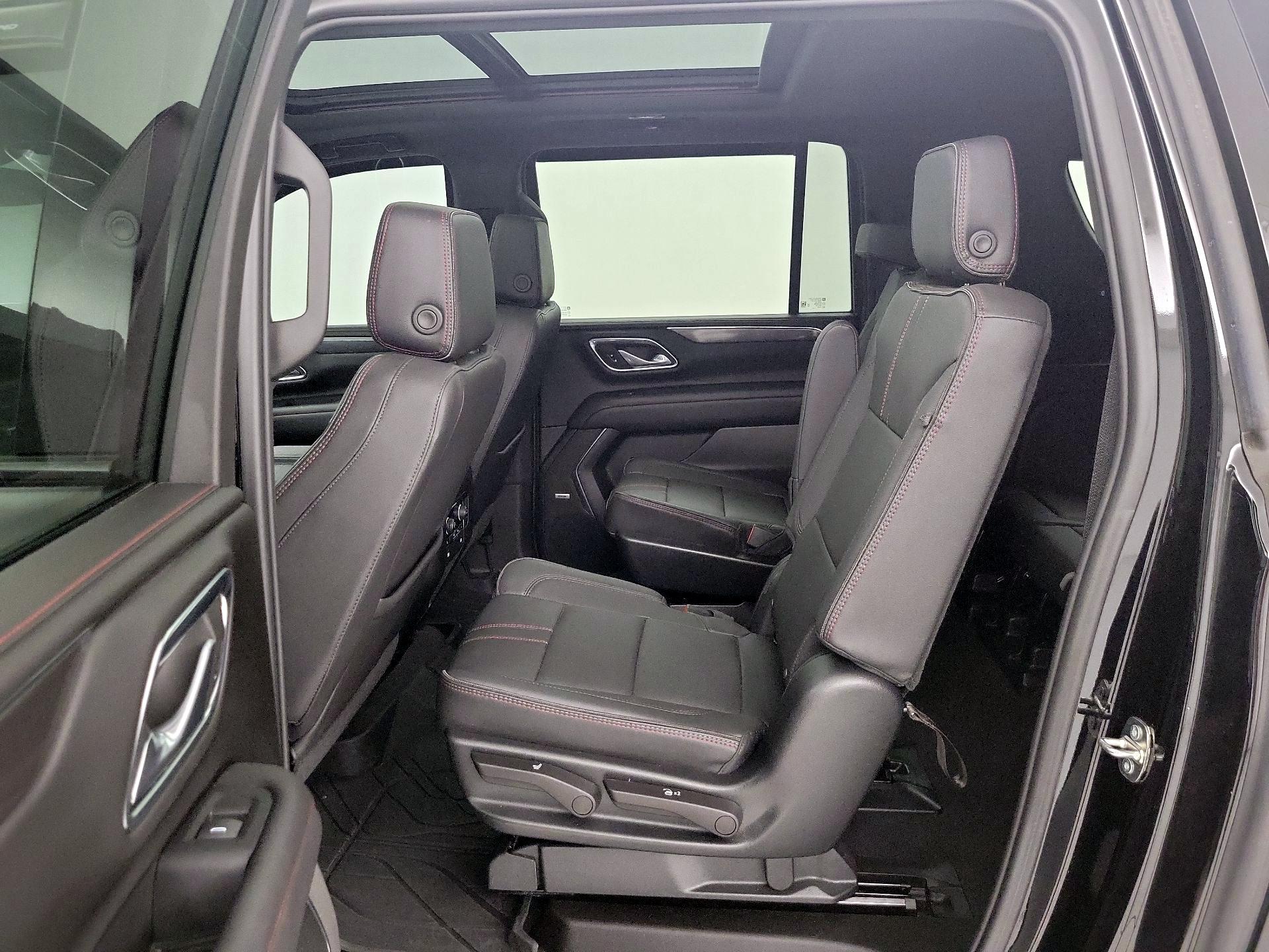 Thumbnail: 2023 Chevrolet Suburban - 20