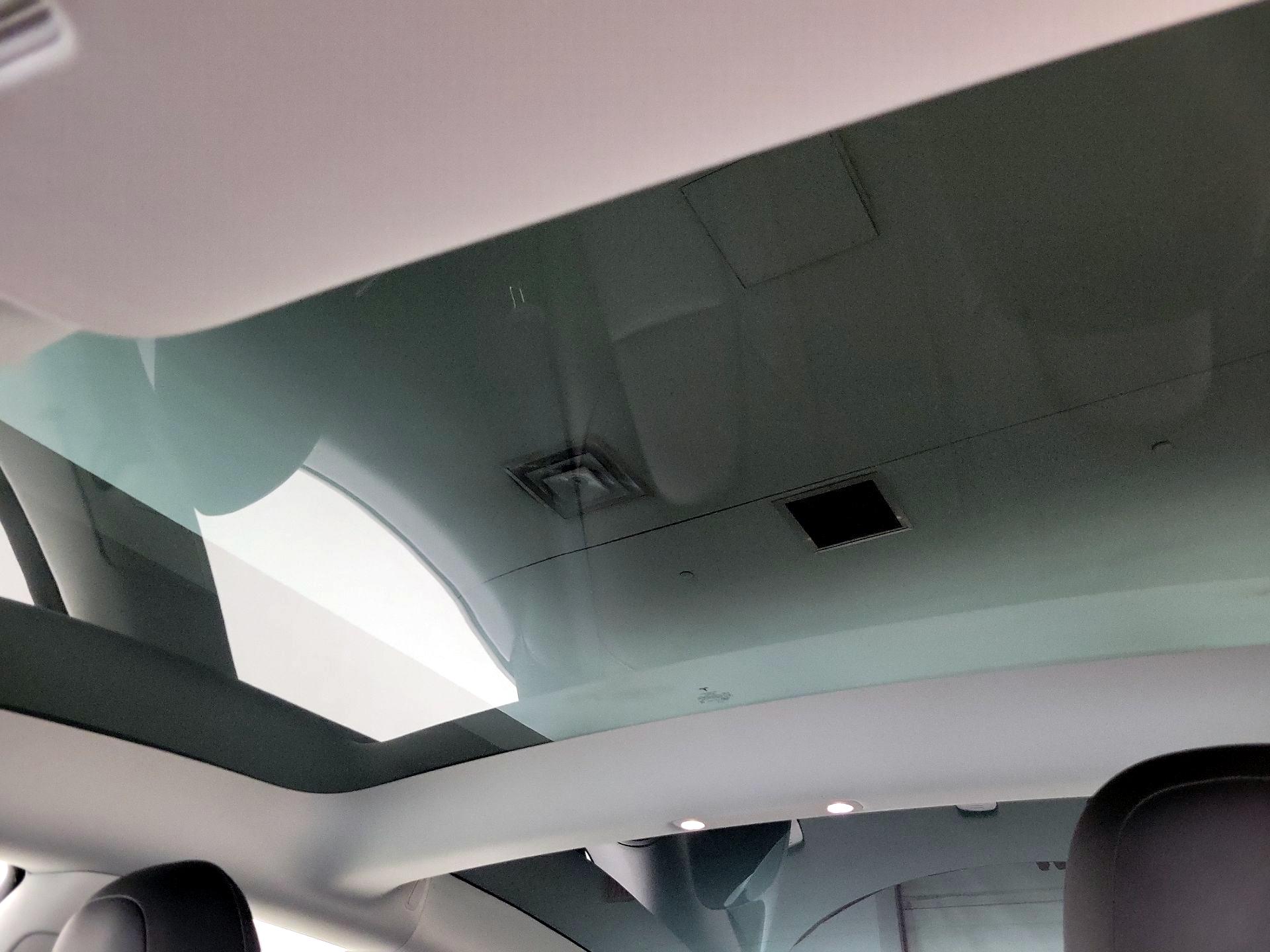 Thumbnail: 2022 Tesla Model 3 - 19