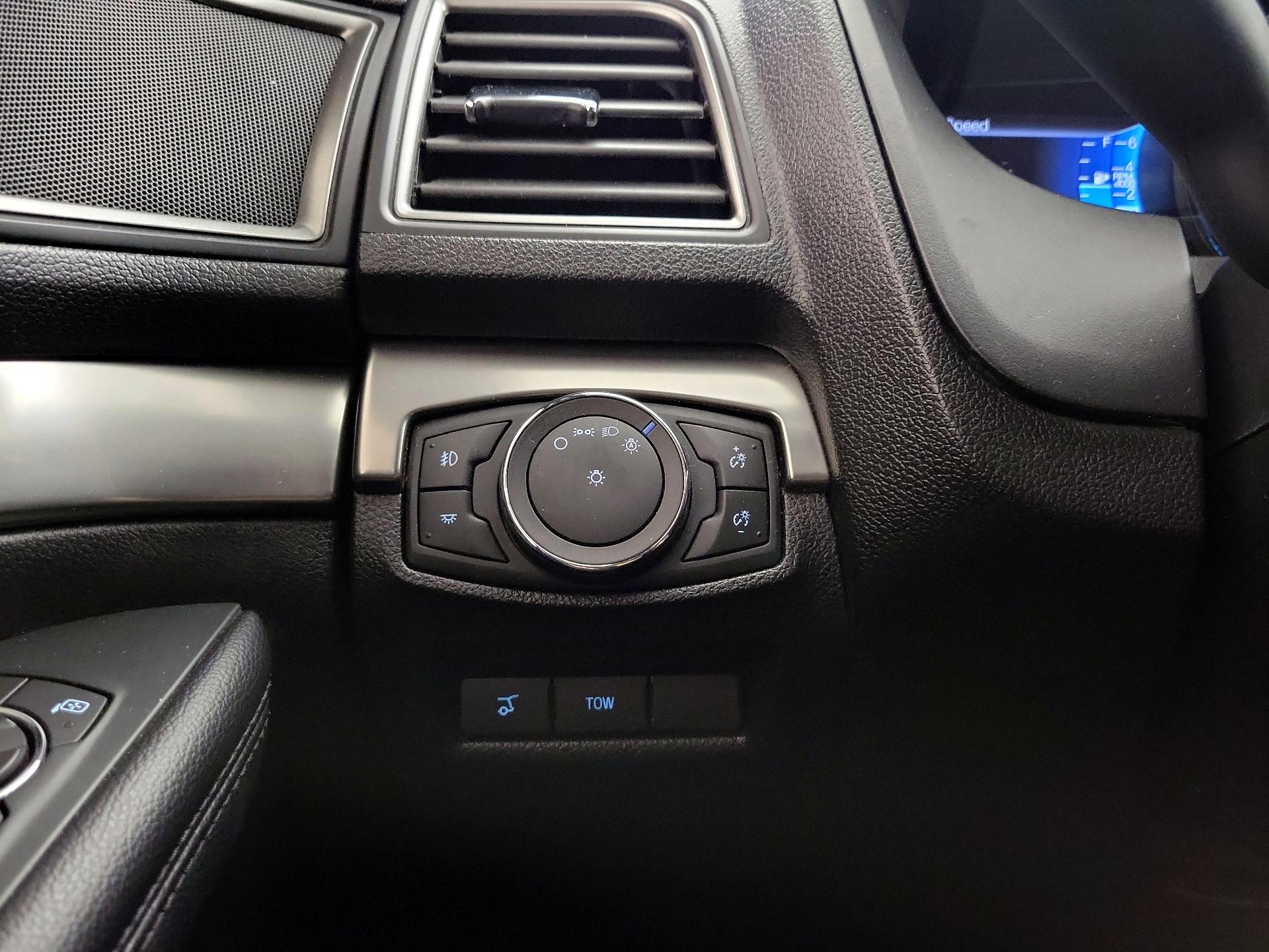 Thumbnail: 2019 Ford Explorer - 13