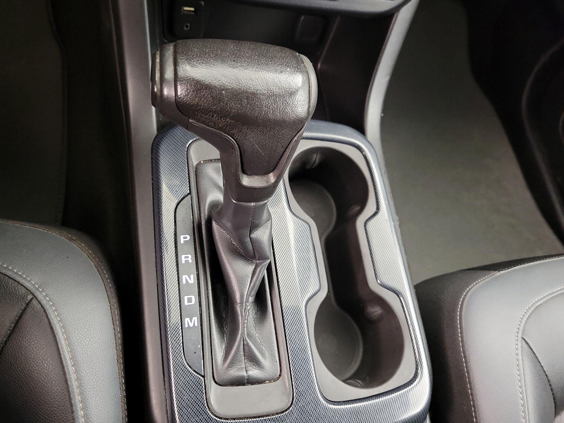 Thumbnail: 2015 Chevrolet Colorado - 17