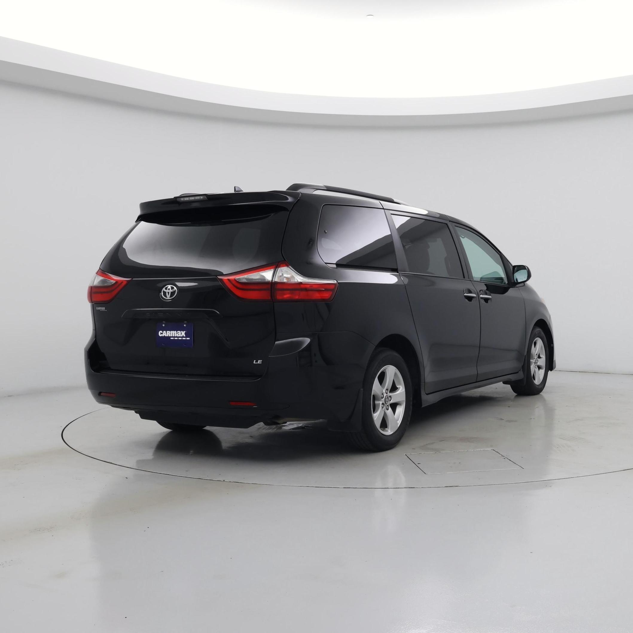 Thumbnail: 2020 Toyota Sienna - 8