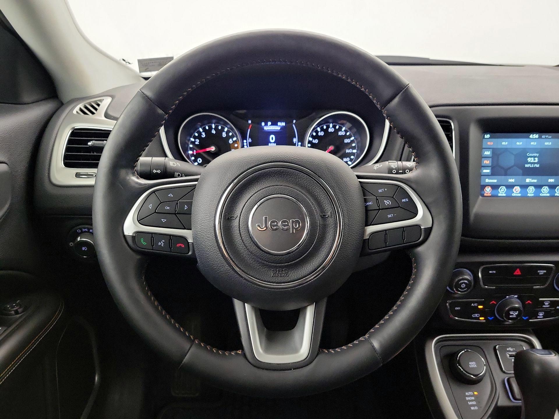 Thumbnail: 2020 Jeep Compass - 10