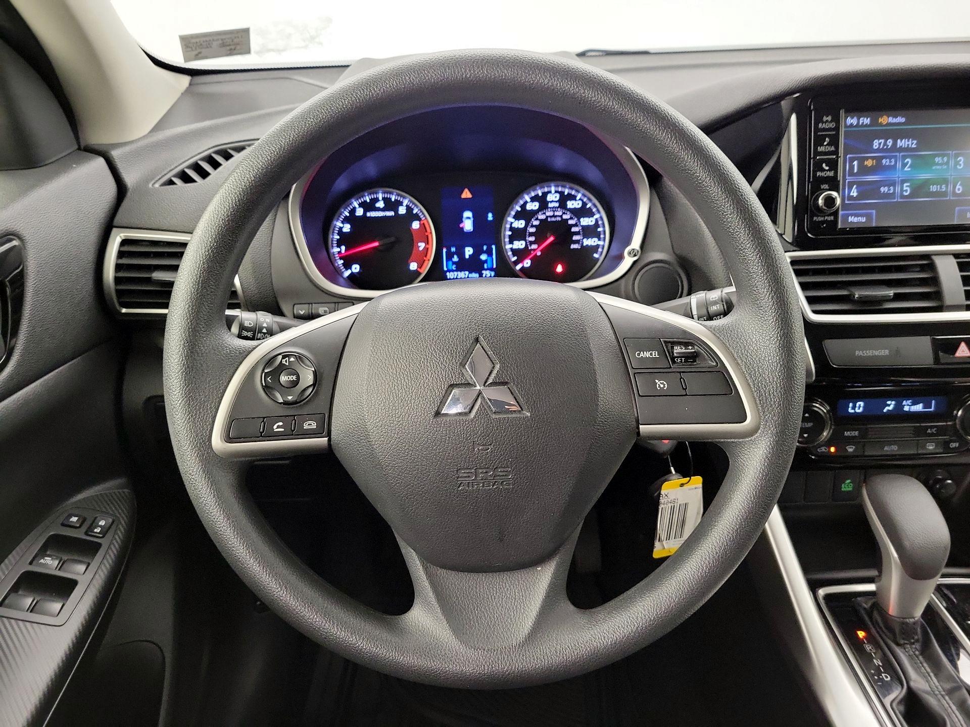 Thumbnail: 2018 Mitsubishi Eclipse Cross - 10