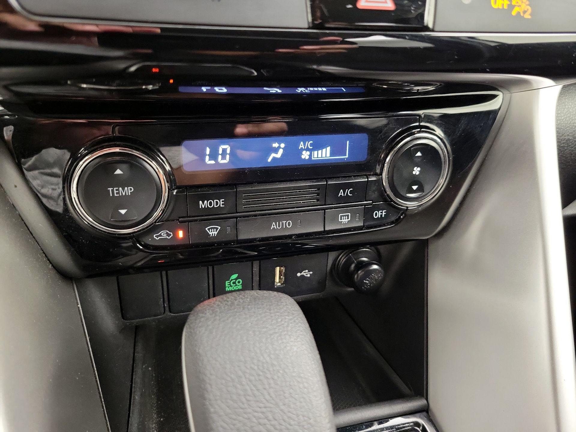 Thumbnail: 2018 Mitsubishi Eclipse Cross - 16