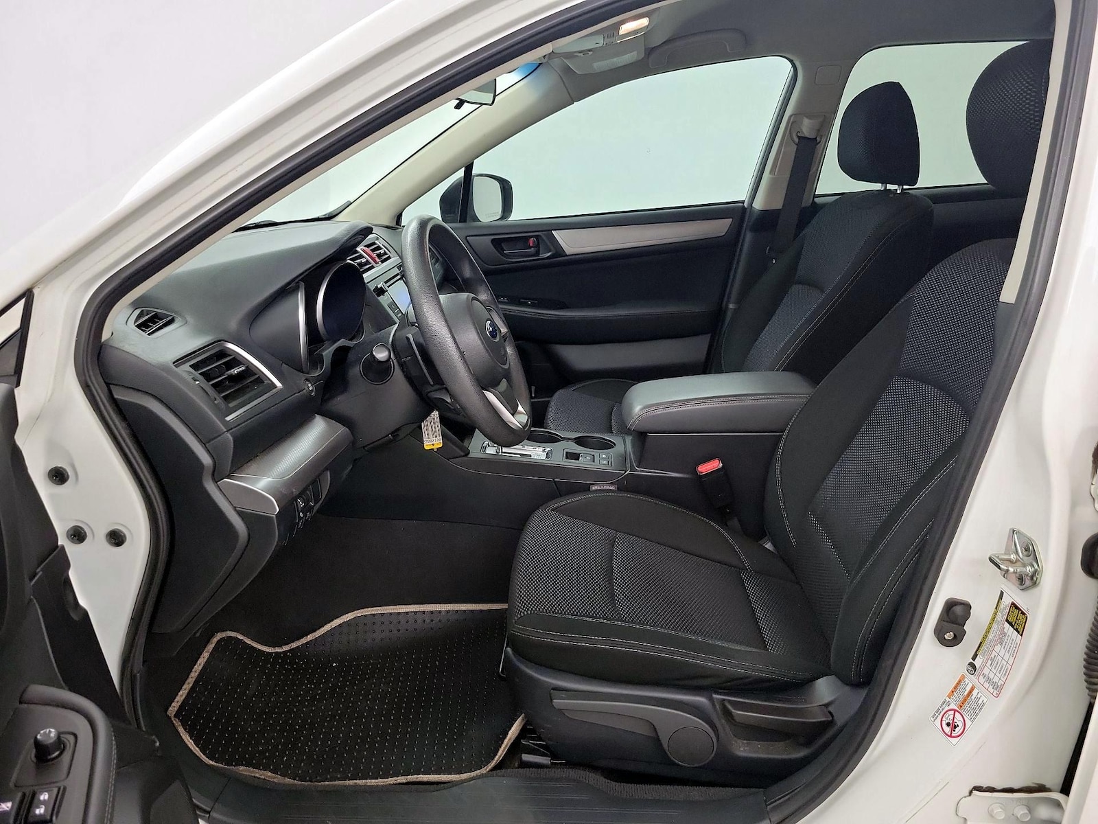 2019 Subaru Outback Base - Photo 12