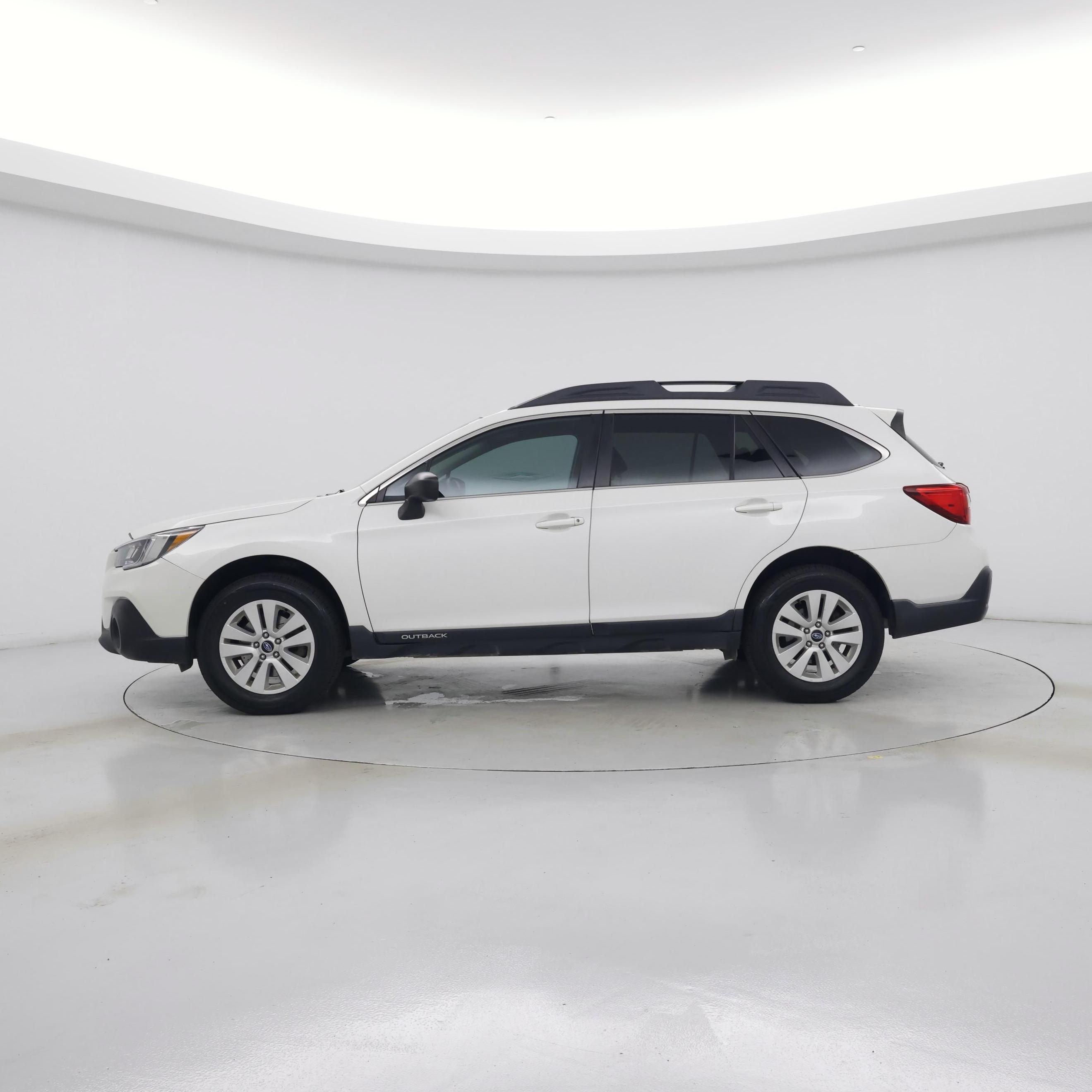 Thumbnail: 2019 Subaru Outback - 3