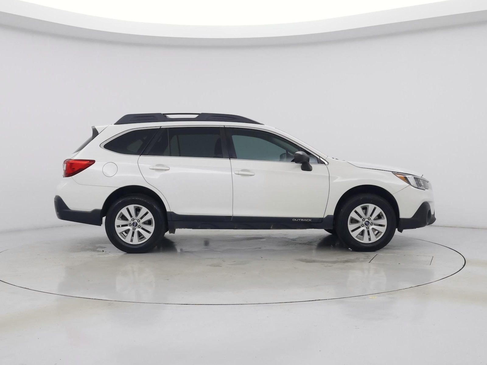 2019 Subaru Outback Base - Photo 8