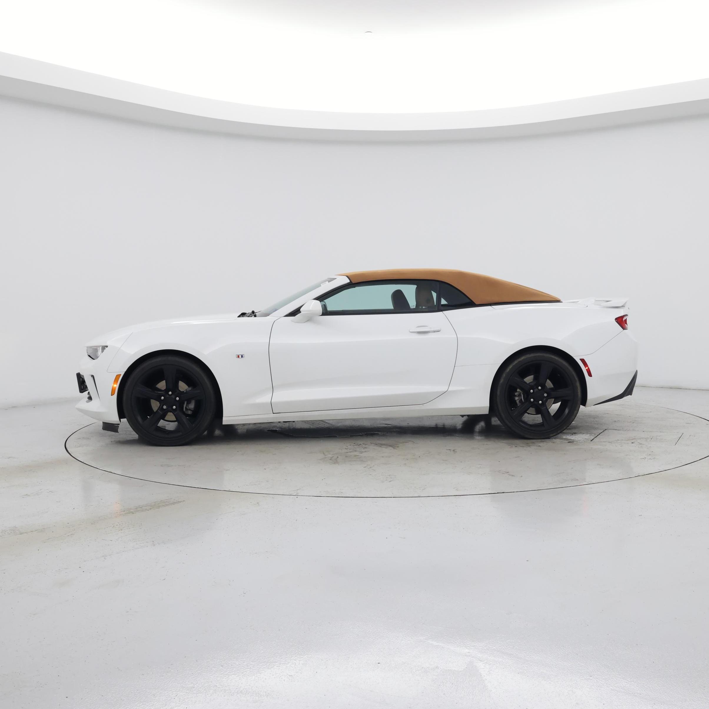 Thumbnail: 2018 Chevrolet Camaro - 3