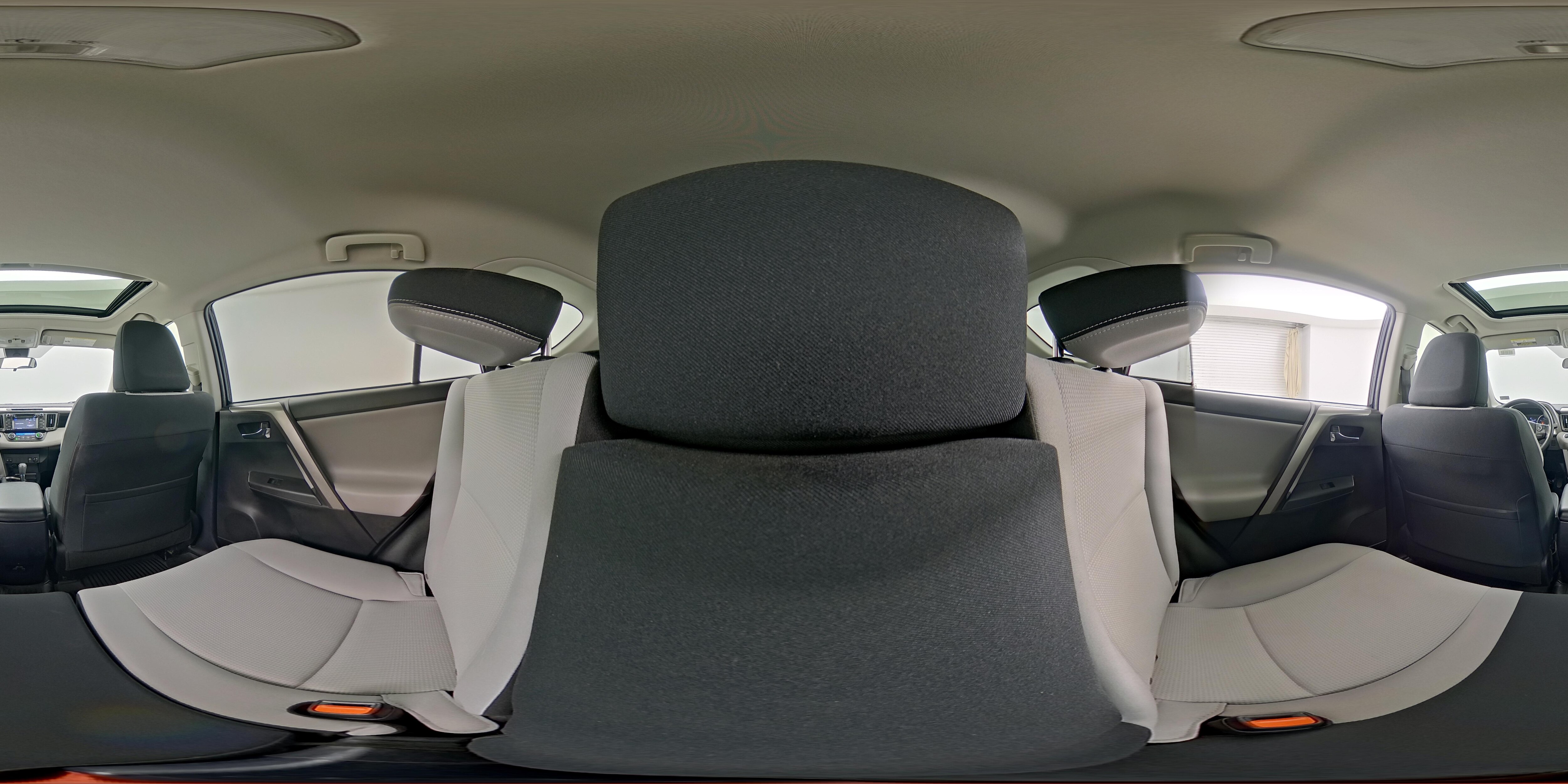2018 Toyota RAV4 XLE - Photo 27