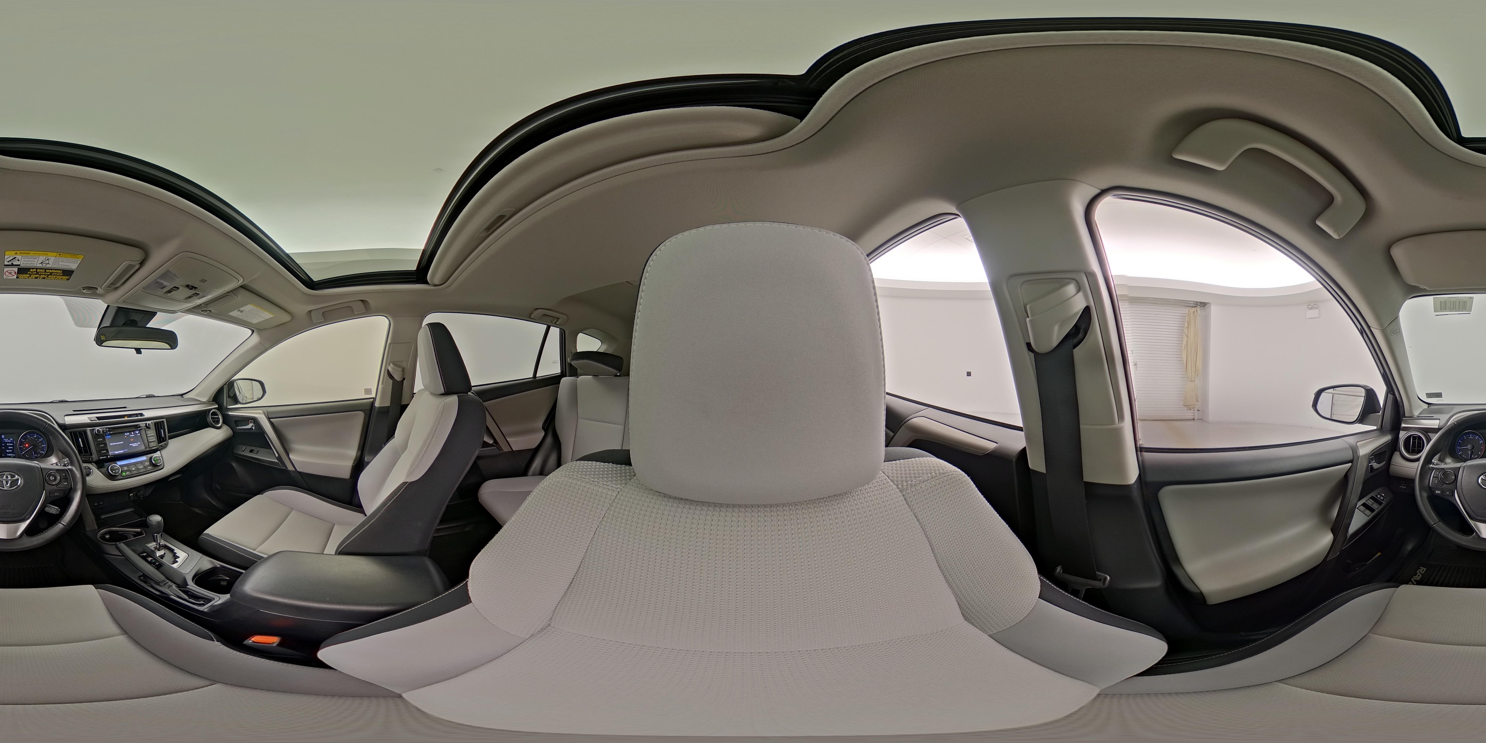 2018 Toyota RAV4 XLE - Photo 28