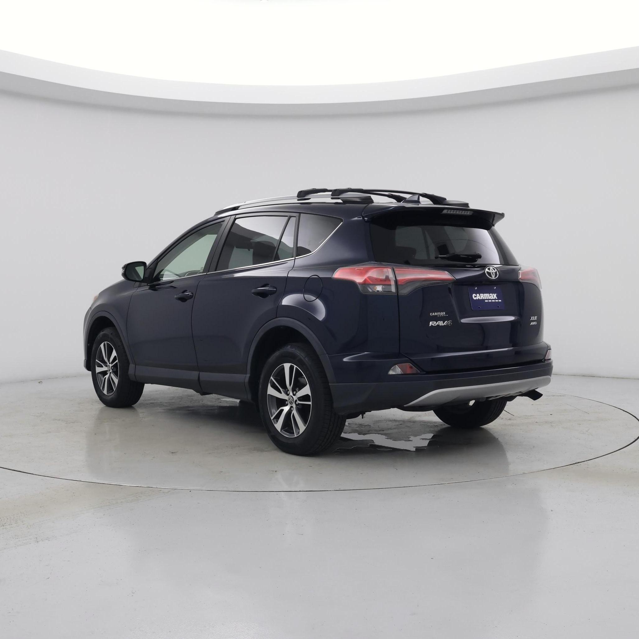 Thumbnail: 2018 Toyota RAV4 - 2